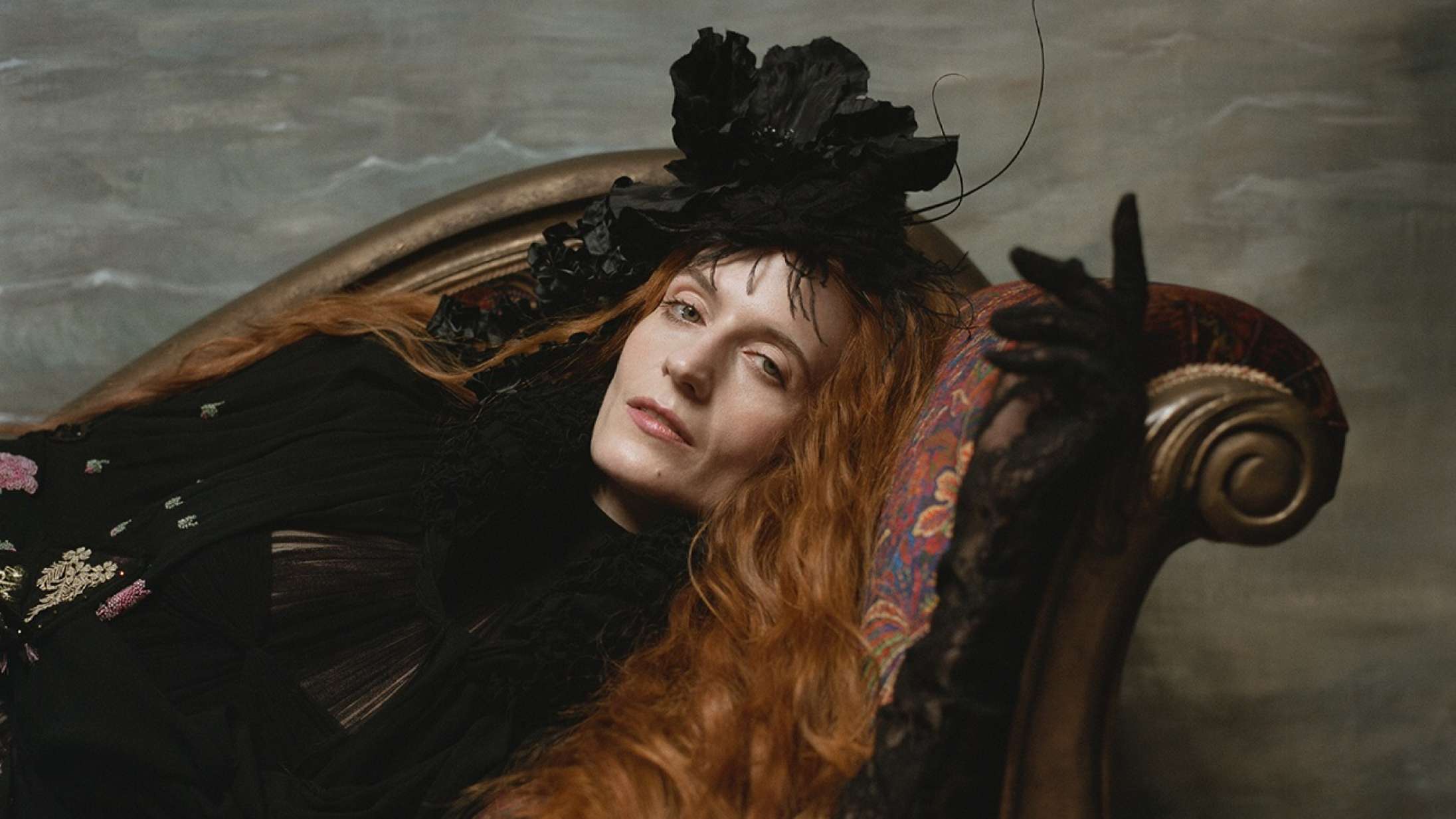 ‘Dance Fever’: Er der ikke snart nogen, som kan forløse Florence Welchs gigantiske potentiale?