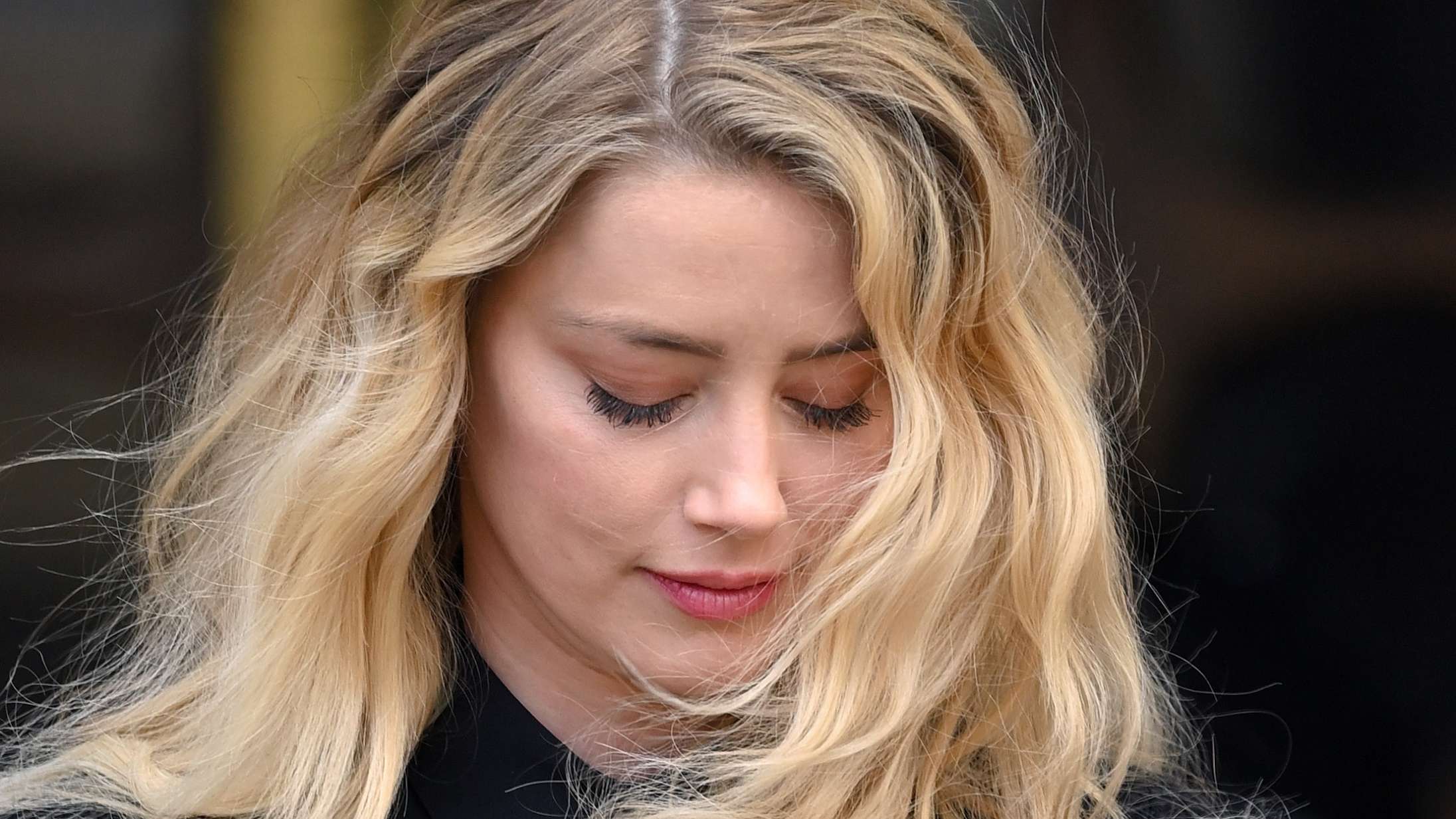 Jurymedlem om Amber Heard: »Det så ud som om, hun kunne tænde for sine følelser på en kontakt«