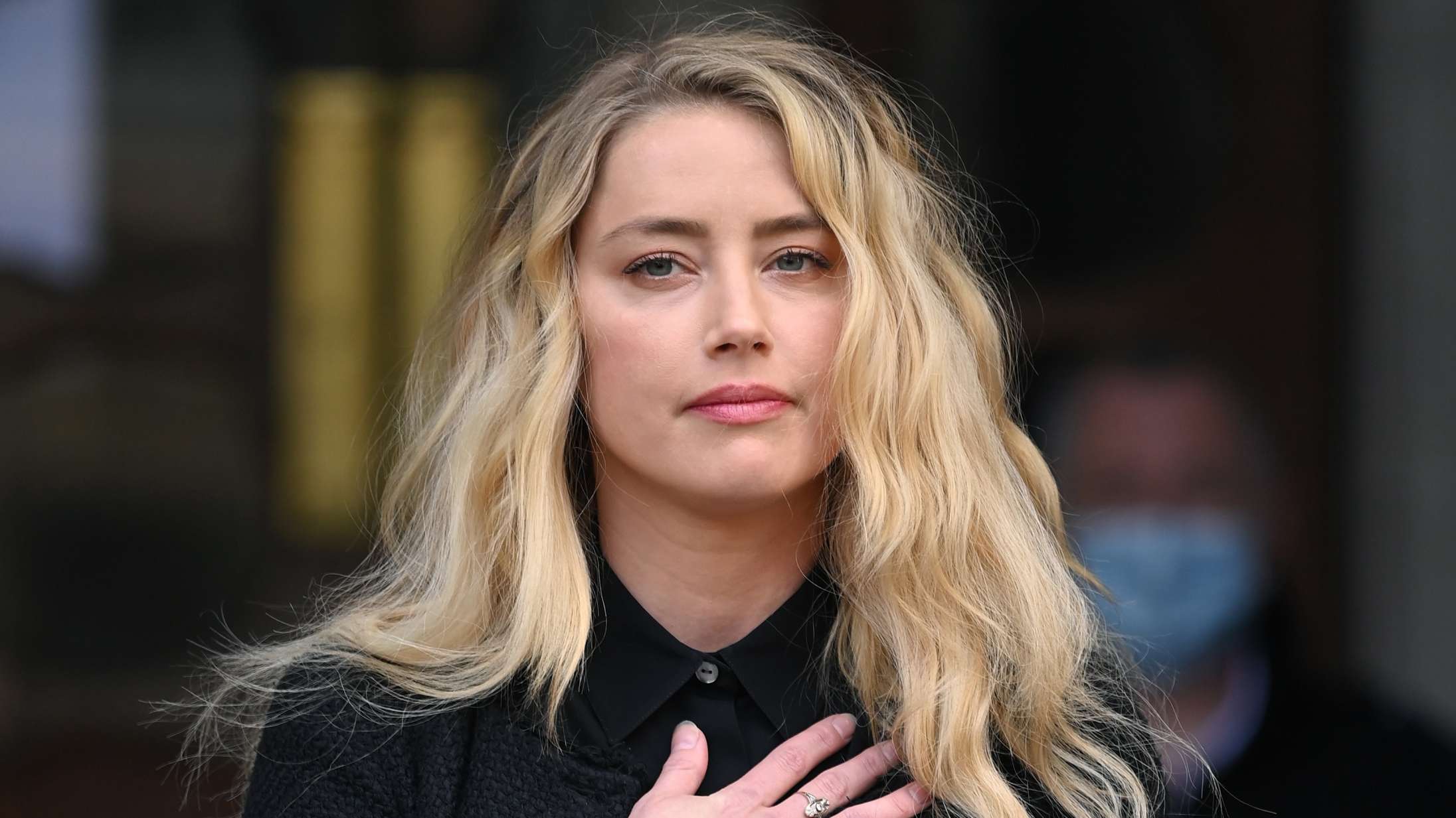 Amber Heard kommenterer nederlaget mod Johnny Depp: »Det er et tilbageskridt« for kvinder
