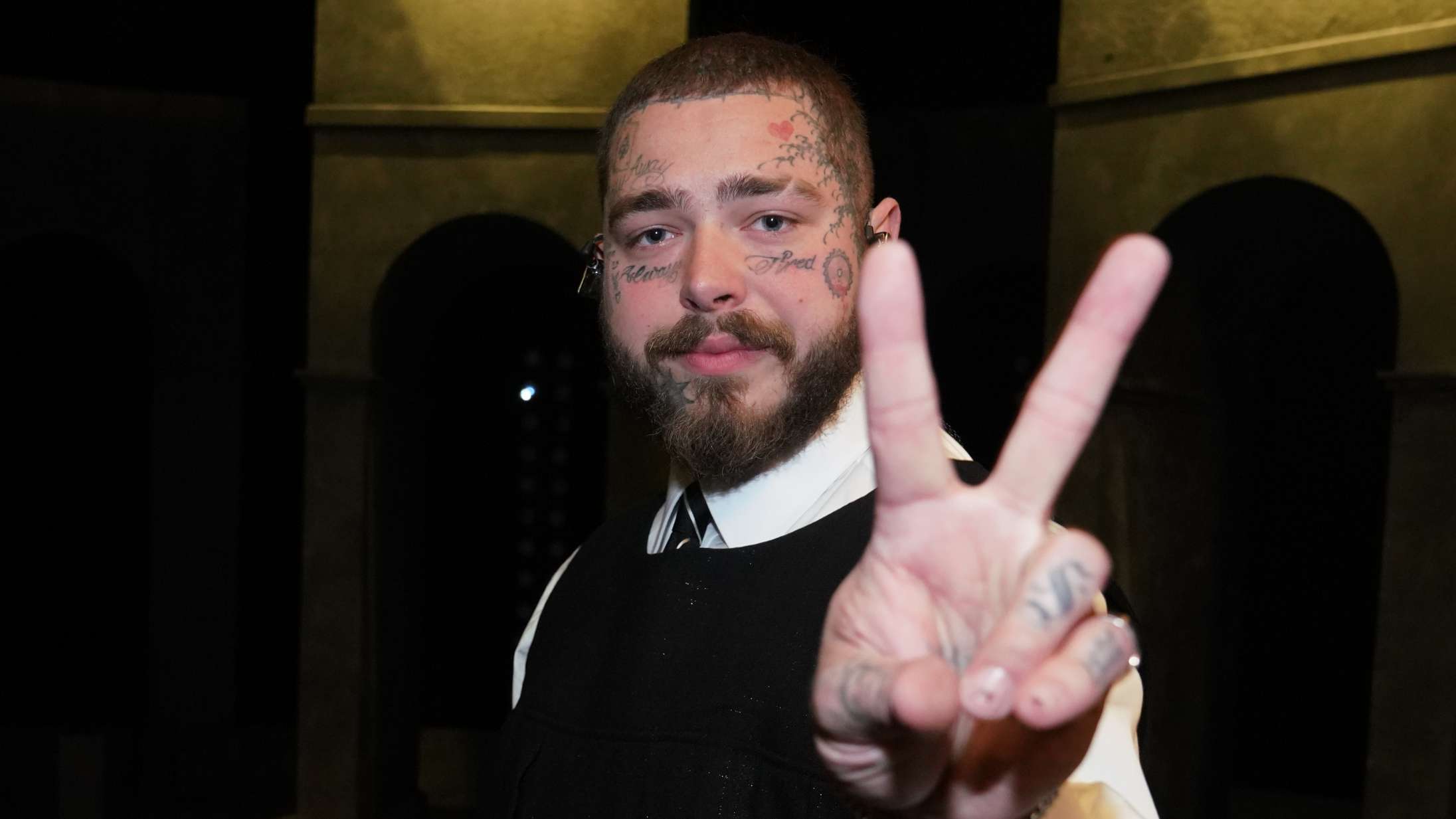Post Malone deler sin voldsomme rekord for flest cigaretter, han har røget på én dag