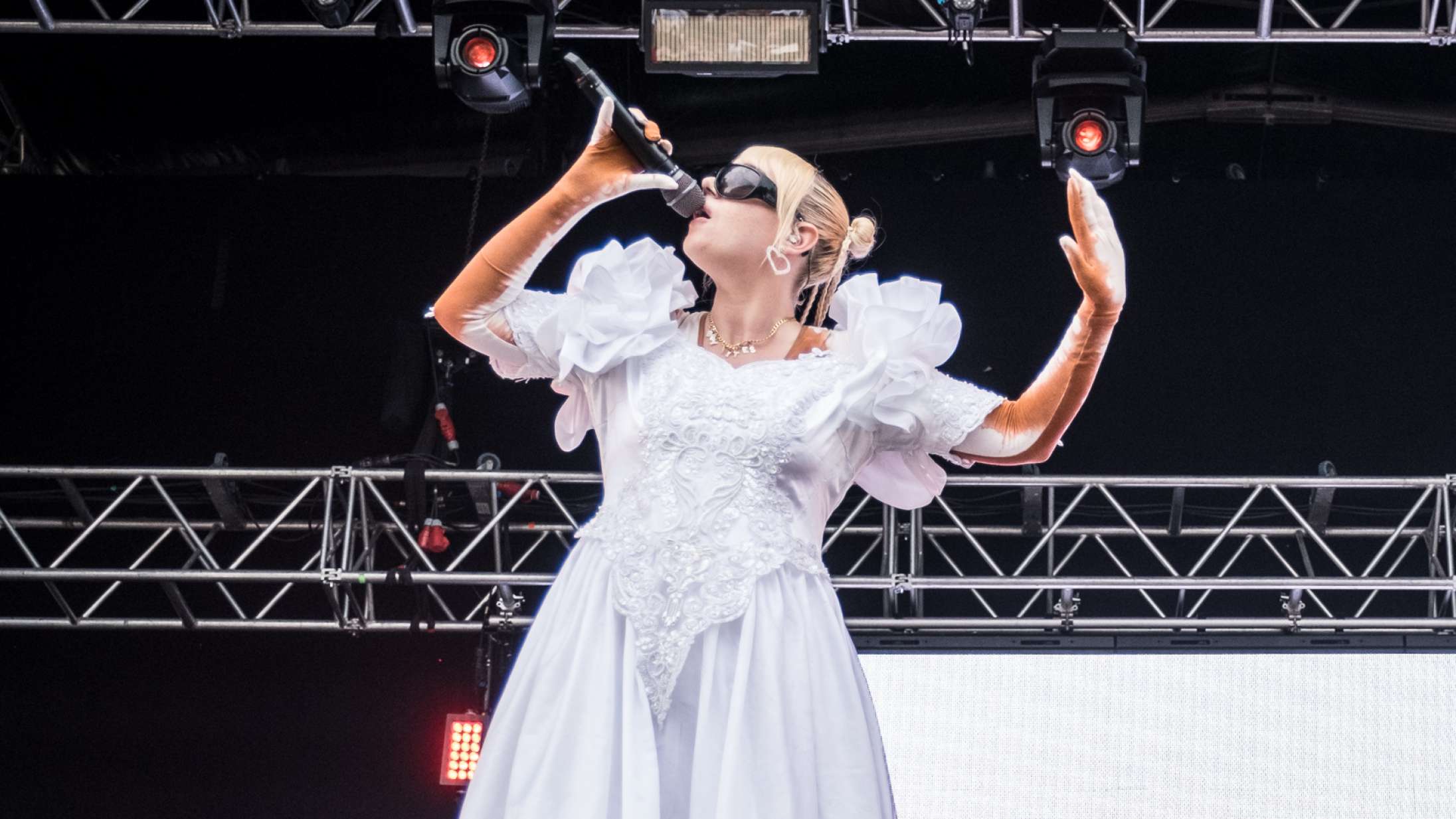 Roskilde Festival: Bbybites gik på scenen som Lady Gaga anno 2009