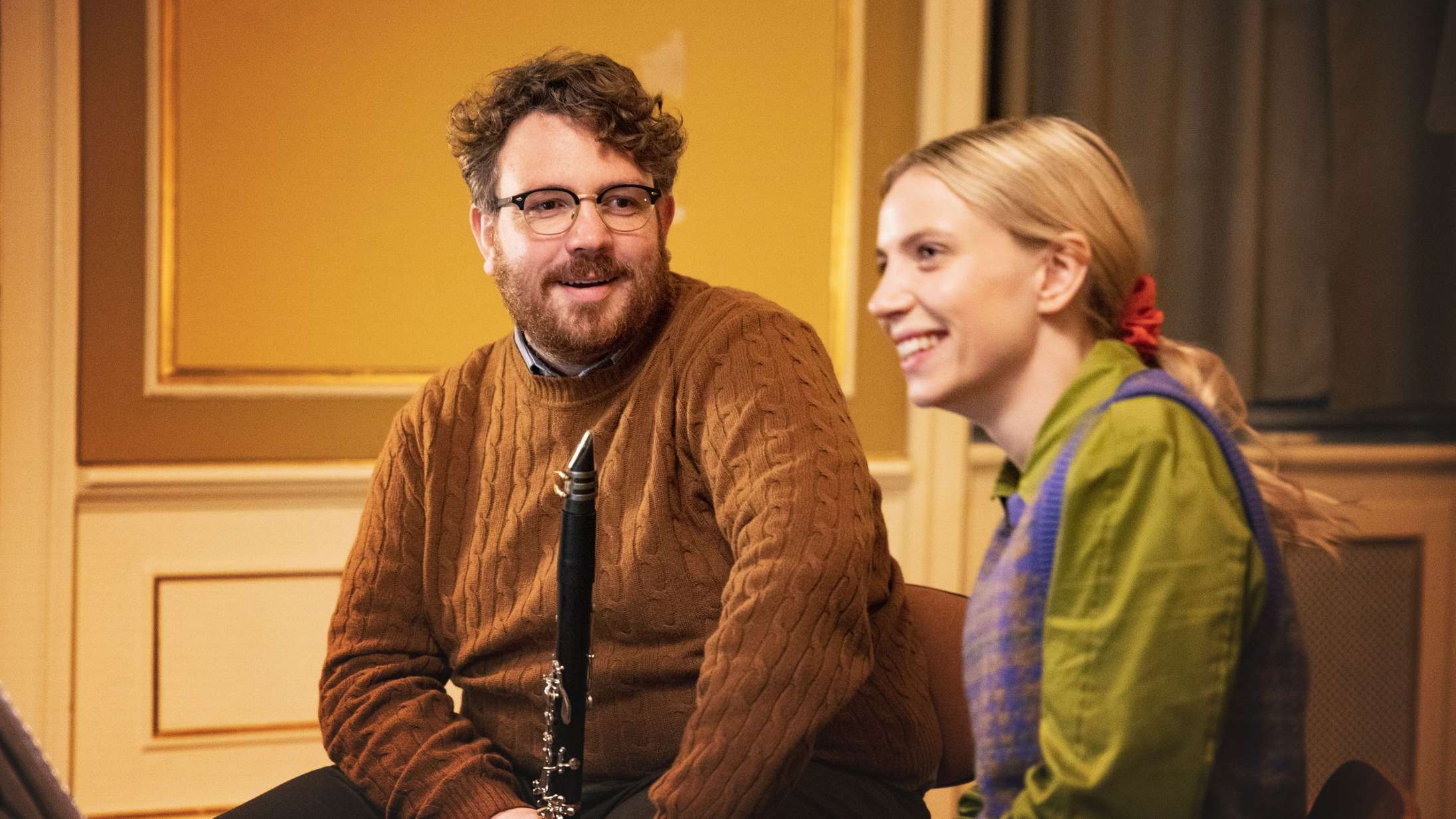 ’Orkestret’: Frederik Cilius er frydefuldt ond i ærgerligt uskarp DR-satire