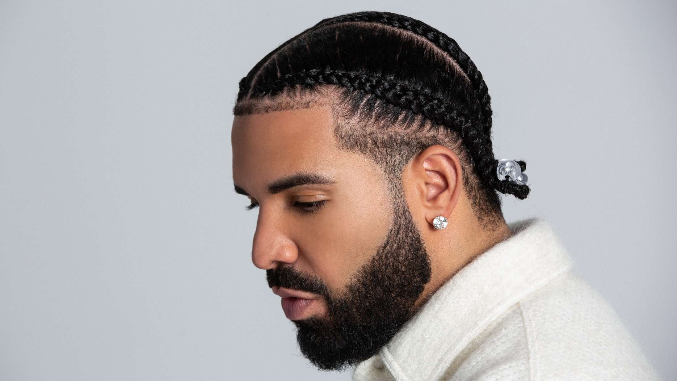 Drake, Dua Lipa og andre verdensstjerner har delt et opråb angående konflikten i Gaza