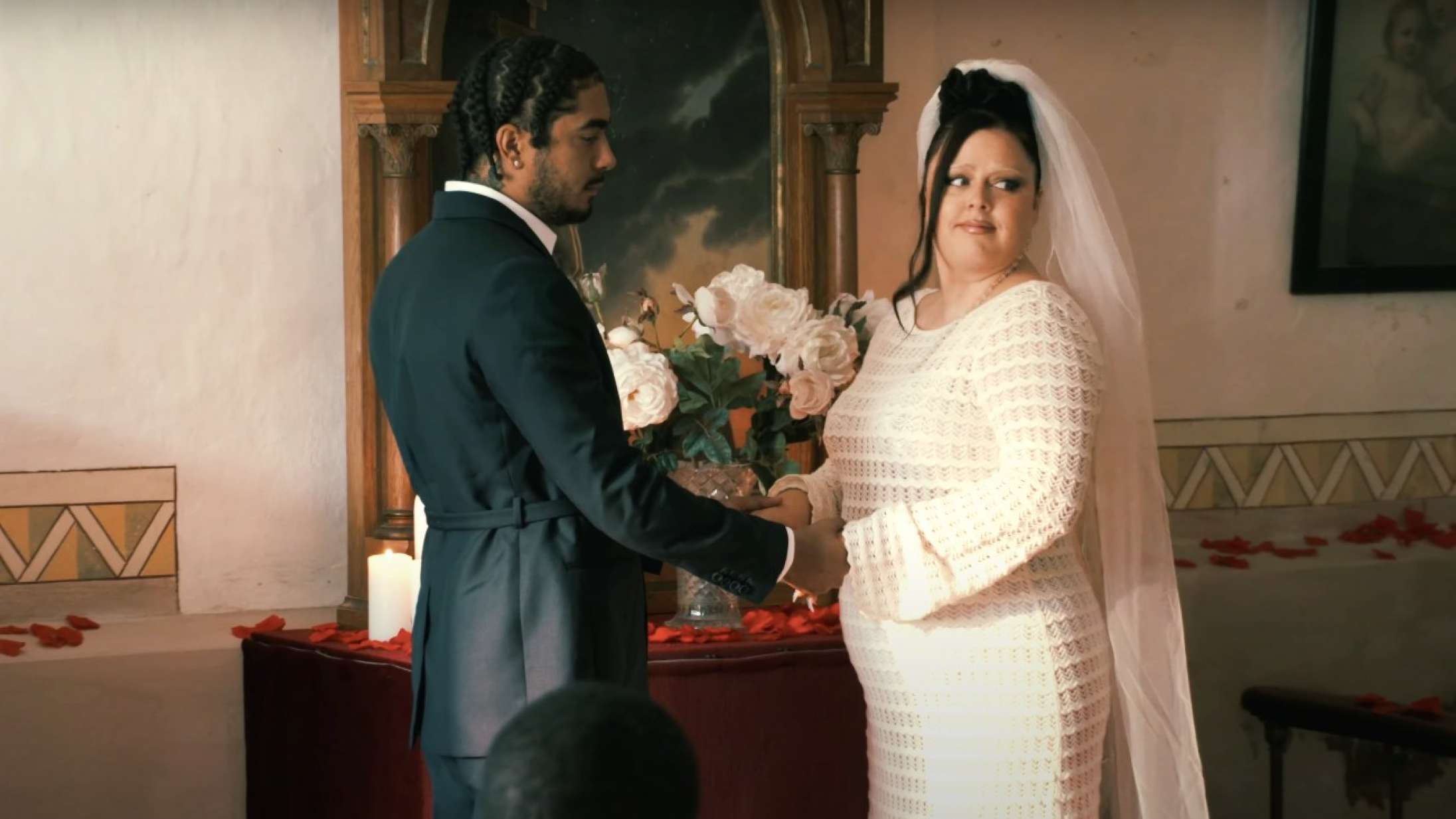 Kesi og Jada skal giftes i ny musikvideo – Noah Carter og Lord Siva i biroller