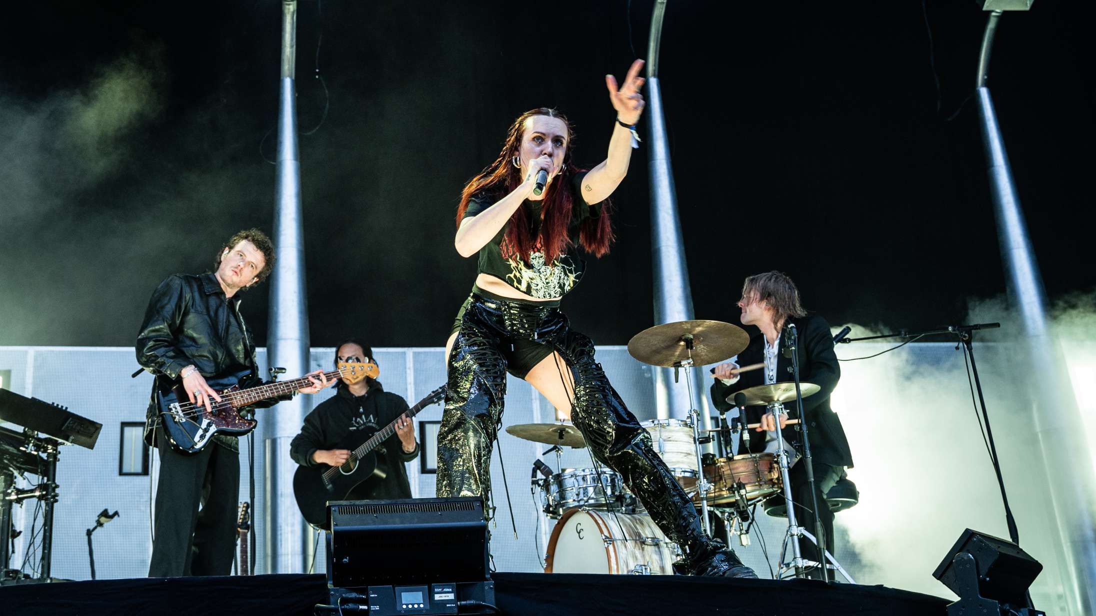 »Fuck, shit, fuck!«: Mø trodsede tekniske problemer og gav den som en rockstjerne på NorthSide