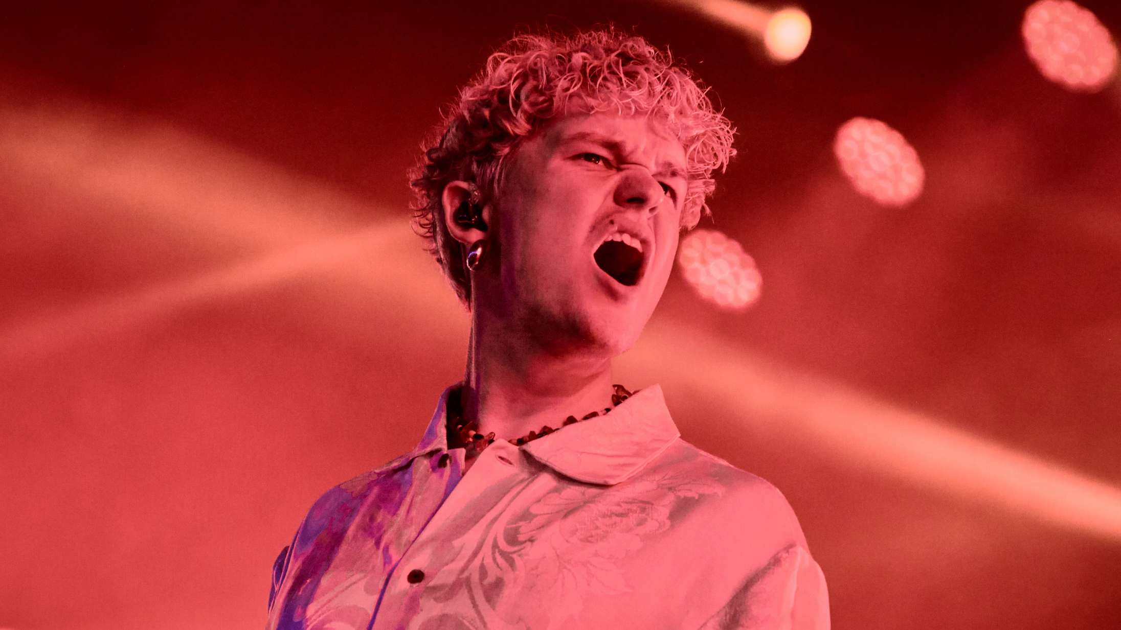 Saveus mistede jordforbindelsen på Roskilde Festival