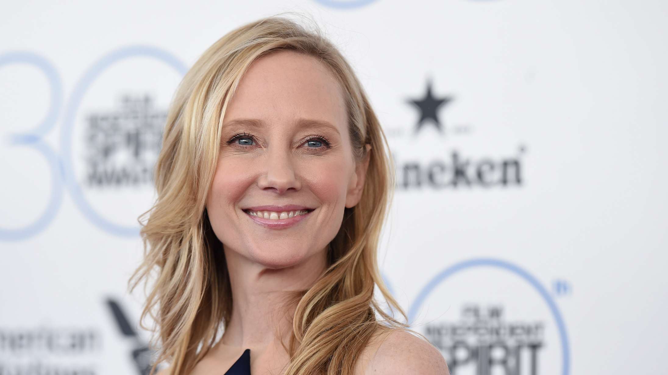 Anne Heche er officielt gået bort – mindes af Ellen DeGeneres og Robert De Niro