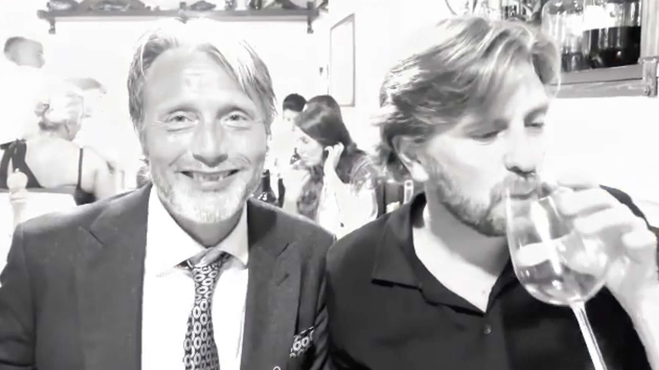 Mads Mikkelsen owner Ruben Östlund i herlig lille video