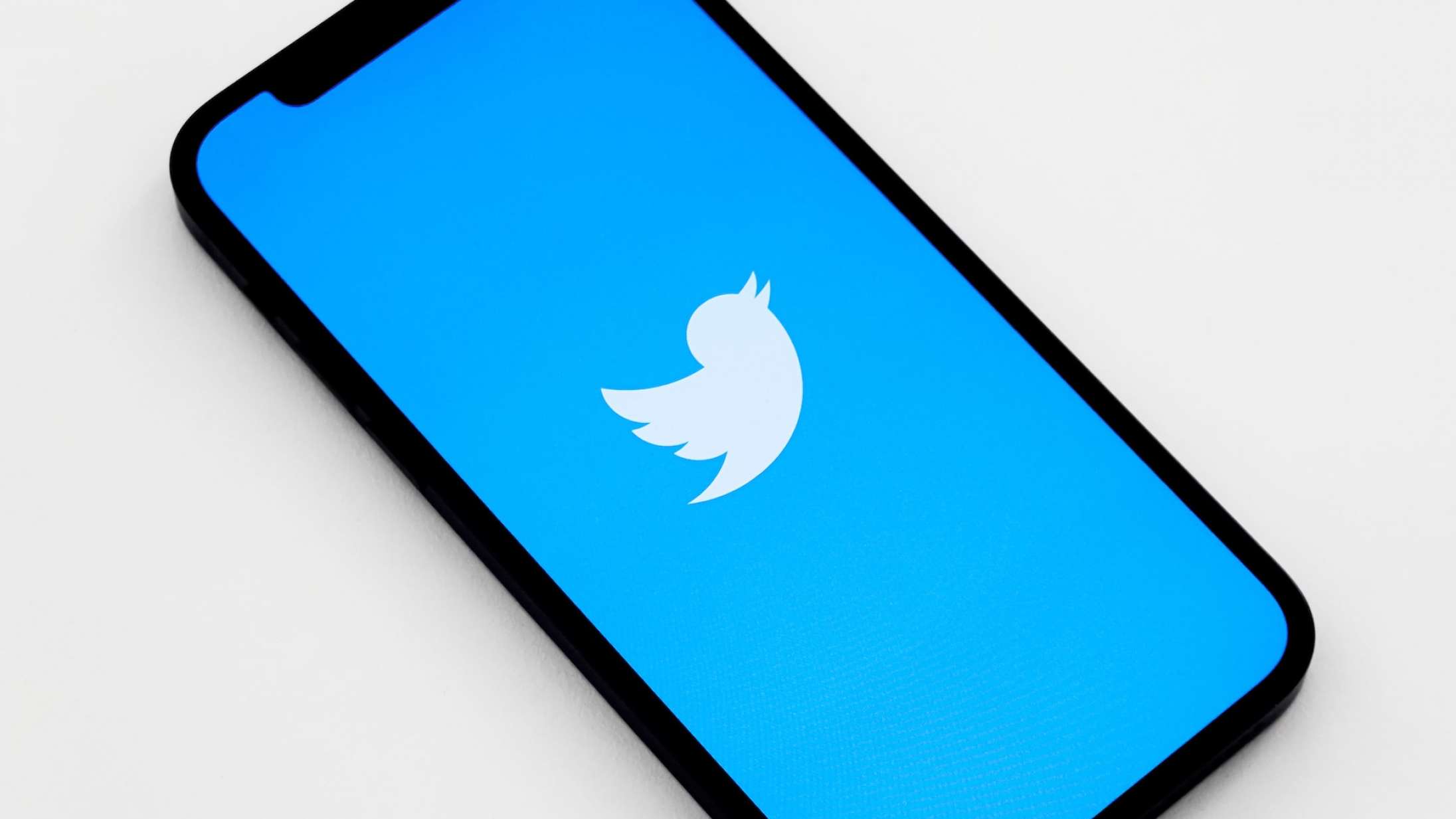 Saudi-Arabien sender kvinde i fængsel i 34 år for at tweete om kvinders rettigheder