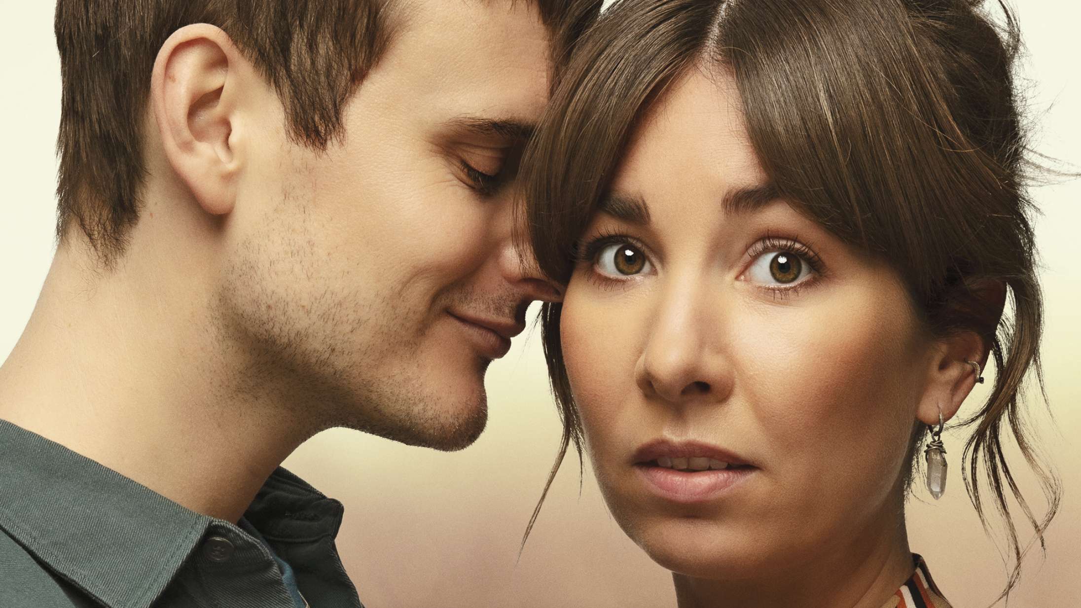 Jesper & Julie filmdebuterer med (u)romantisk komedie – se traileren til ‘Elsker dig for tiden’