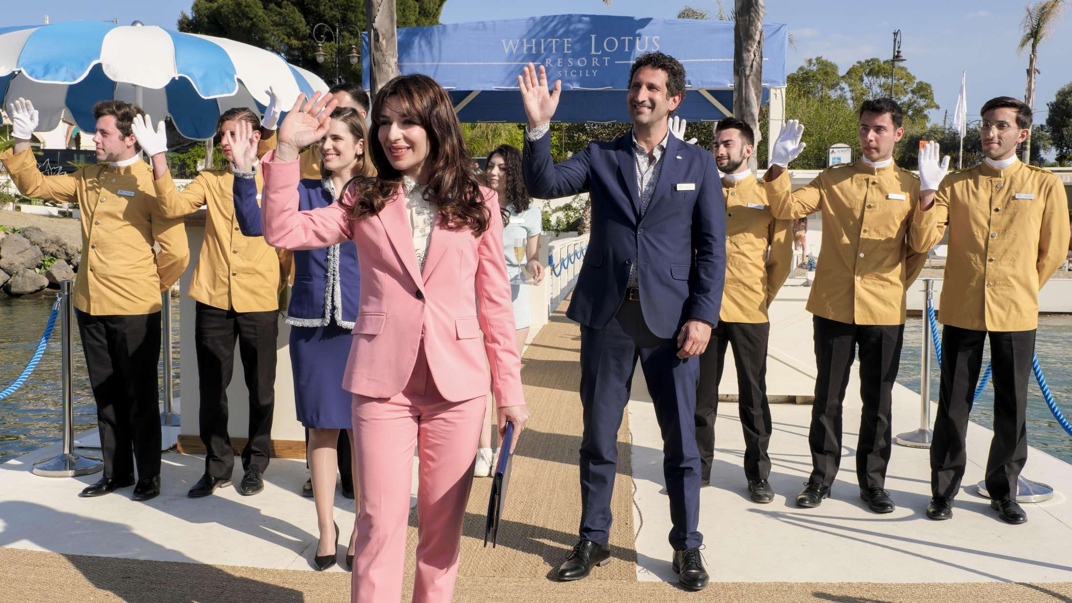 Disse serier skal du streame i oktober – fra hypet kokkeserie til ‘Riget’-comeback og to ventede Netflix-gys