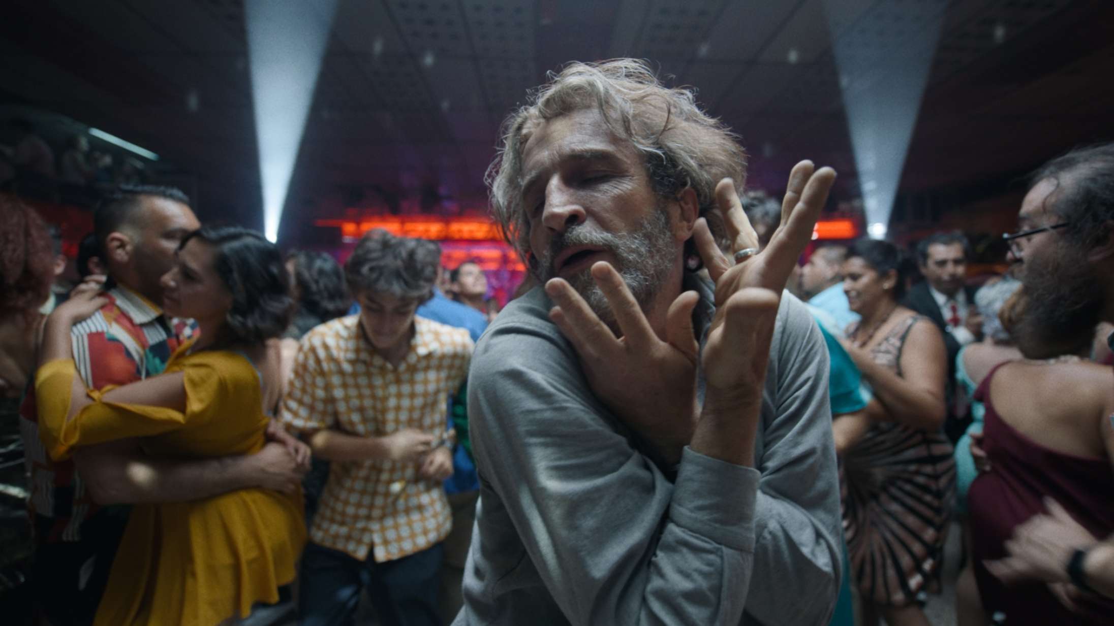 Den visuelt overrumplende trailer til Alejandro G. Iñárritus første film siden ‘The Revenant’ er landet