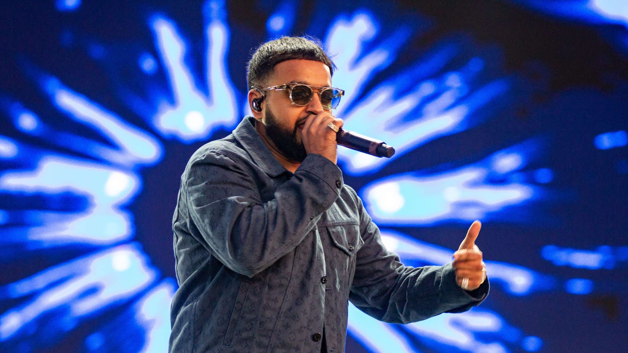 Dansk producer er med på denne uges mest stjernespækkede hiphopalbum