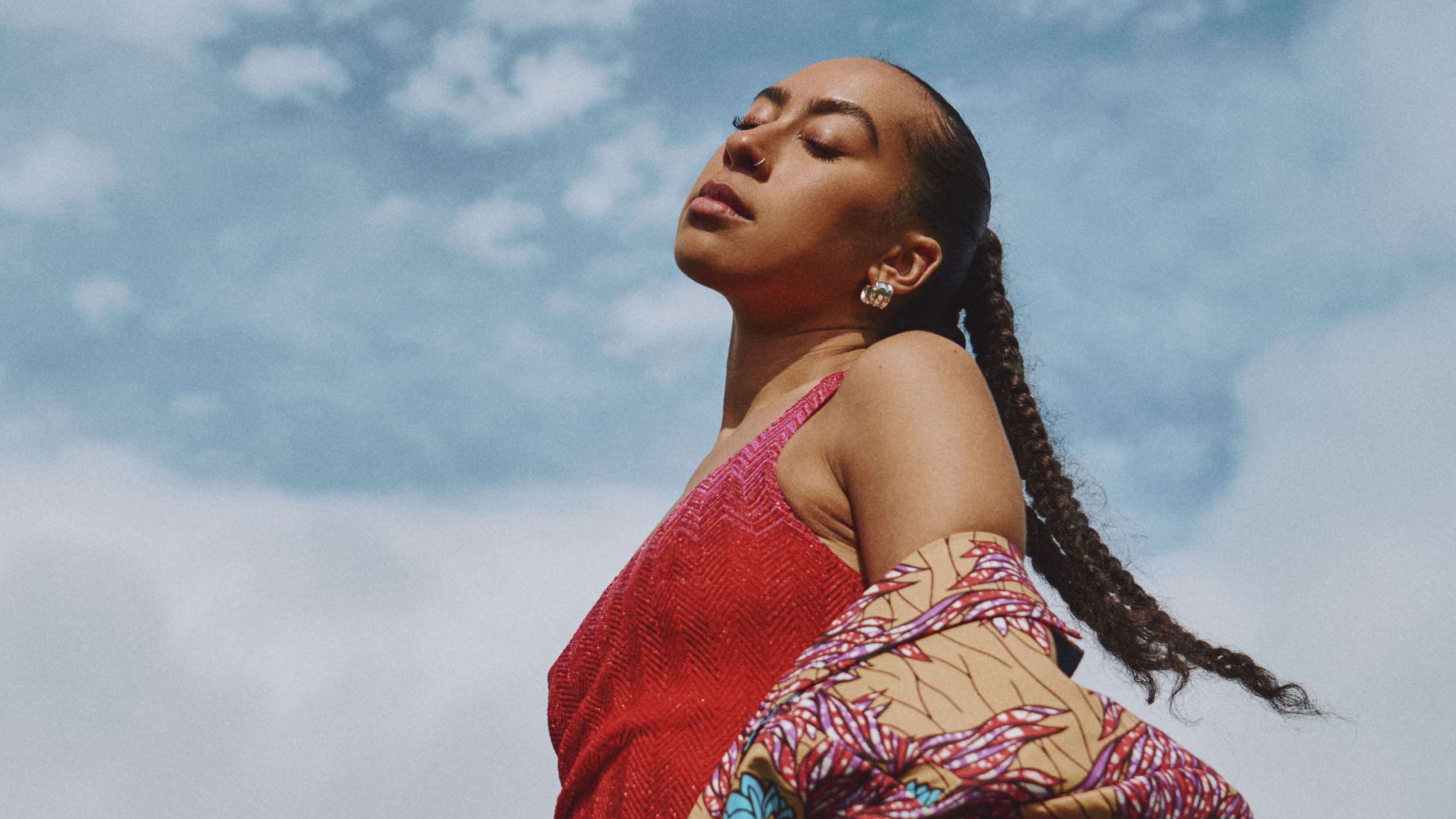 Mød Tamara: Dansk-færøsk talent debuterer med sang, der vil være din personlige hypeman