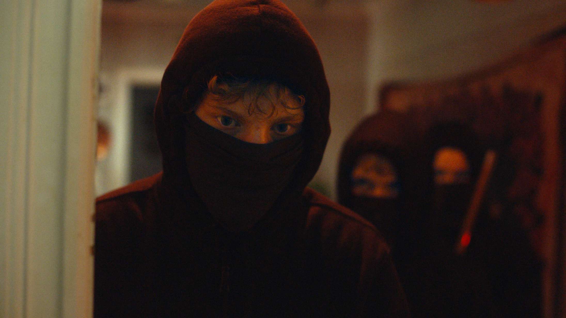 ’Beautiful Beings’: Volden borer sig ind i publikum under barsk og smuk ungdomsfilm