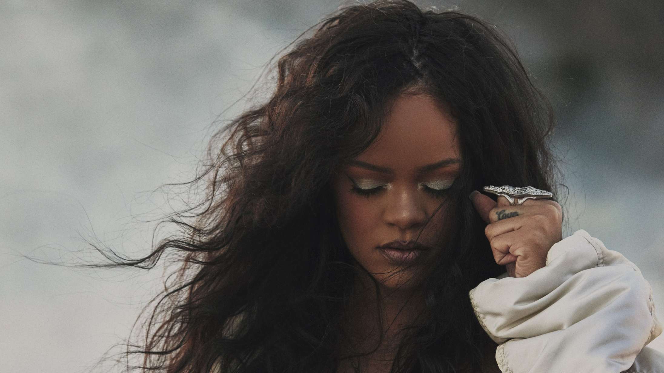 Rihannas første single i seks år lyder mere som ‘Mamma Mia’ end ‘Black Panther’