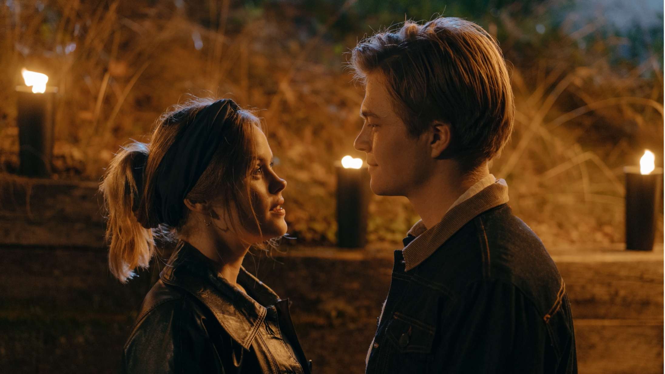 ’Smuk’: Dansk ungdomsfilm om puttemiddage, blackouts og hævnporno tager for let på sine tunge tematikker