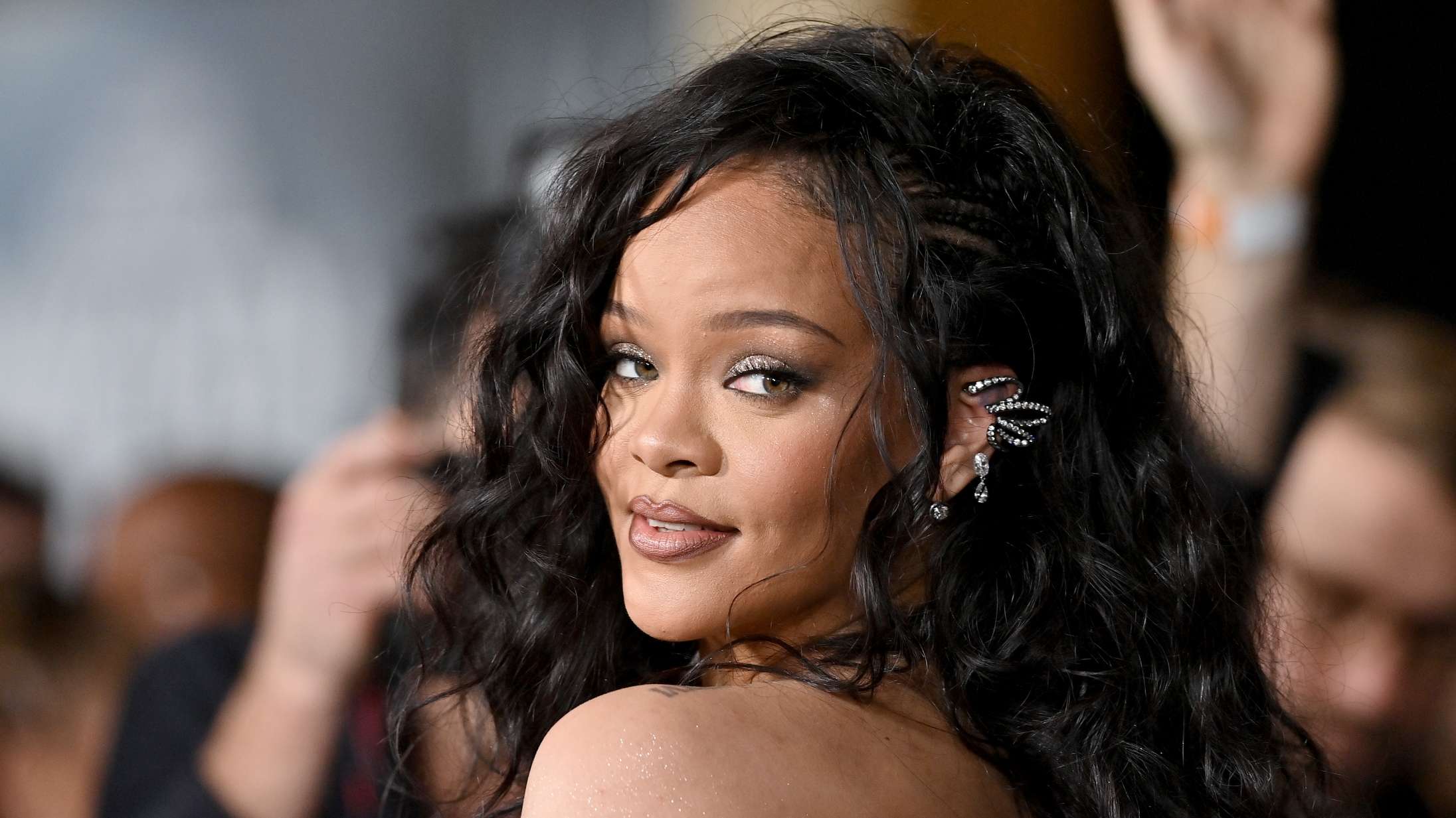Rihanna afslører sine to yndlingssange fra 2023