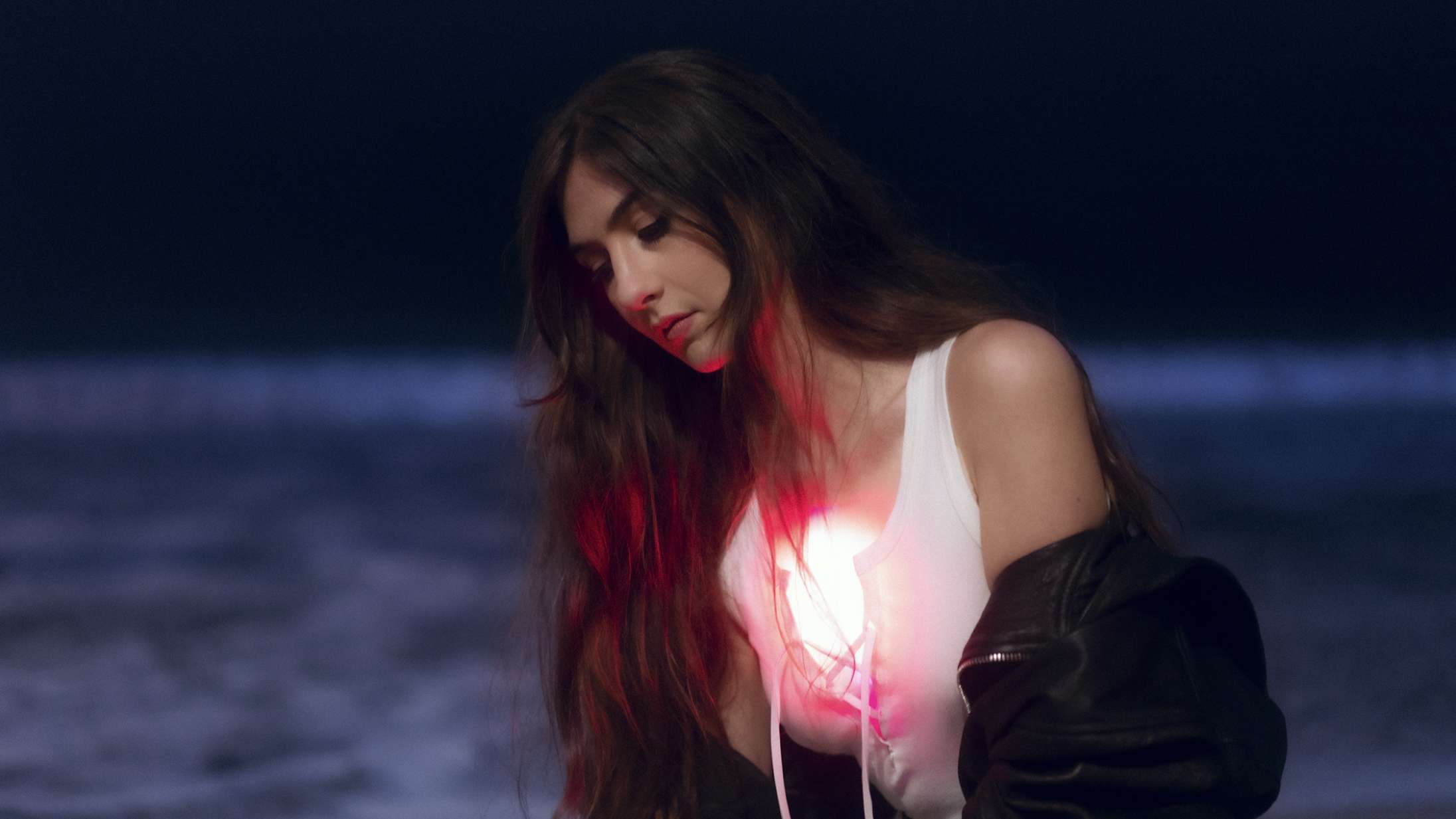 Weyes Bloods symfoniske folkpop er akut selvhjælp i mødet med verdens undergang