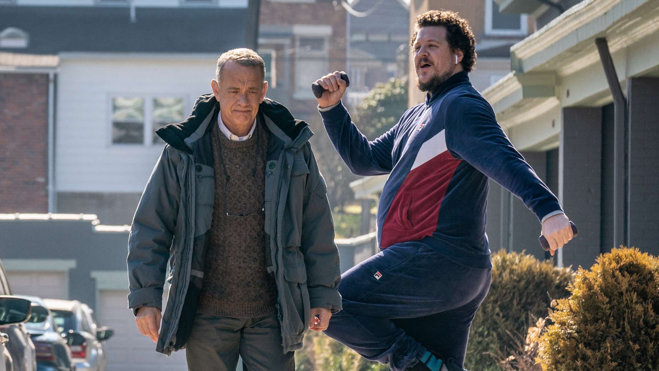 ‘A Man Called Otto’: Tom Hanks-udgave af svensk filmhit vrider publikum som en karklud