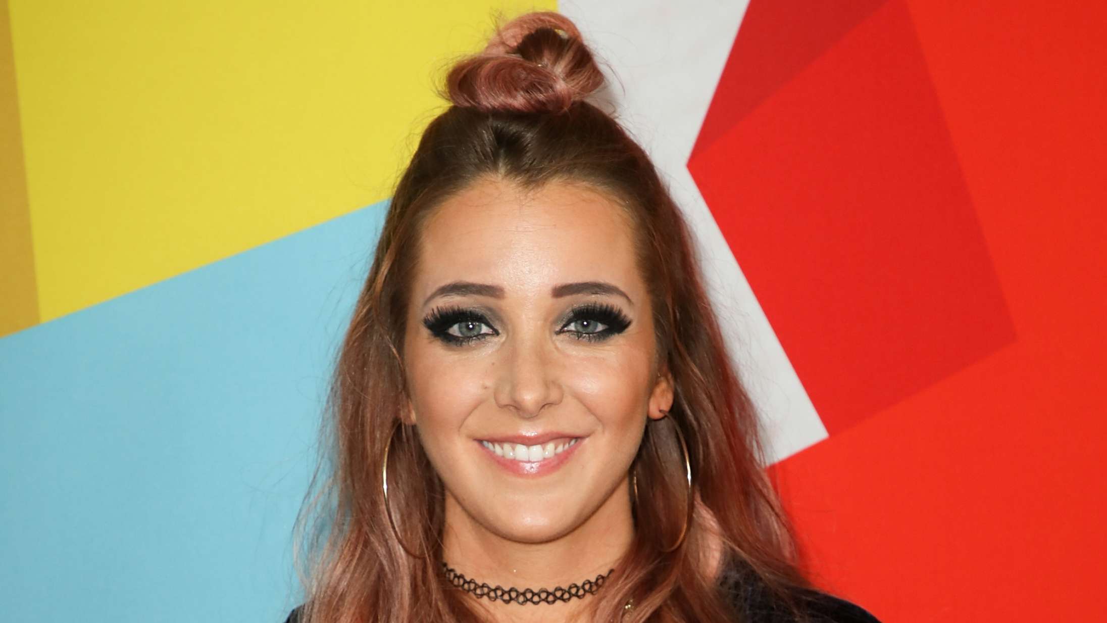 Stalker overmandet med peberspray efter indbrud hos YouTube-stjerne