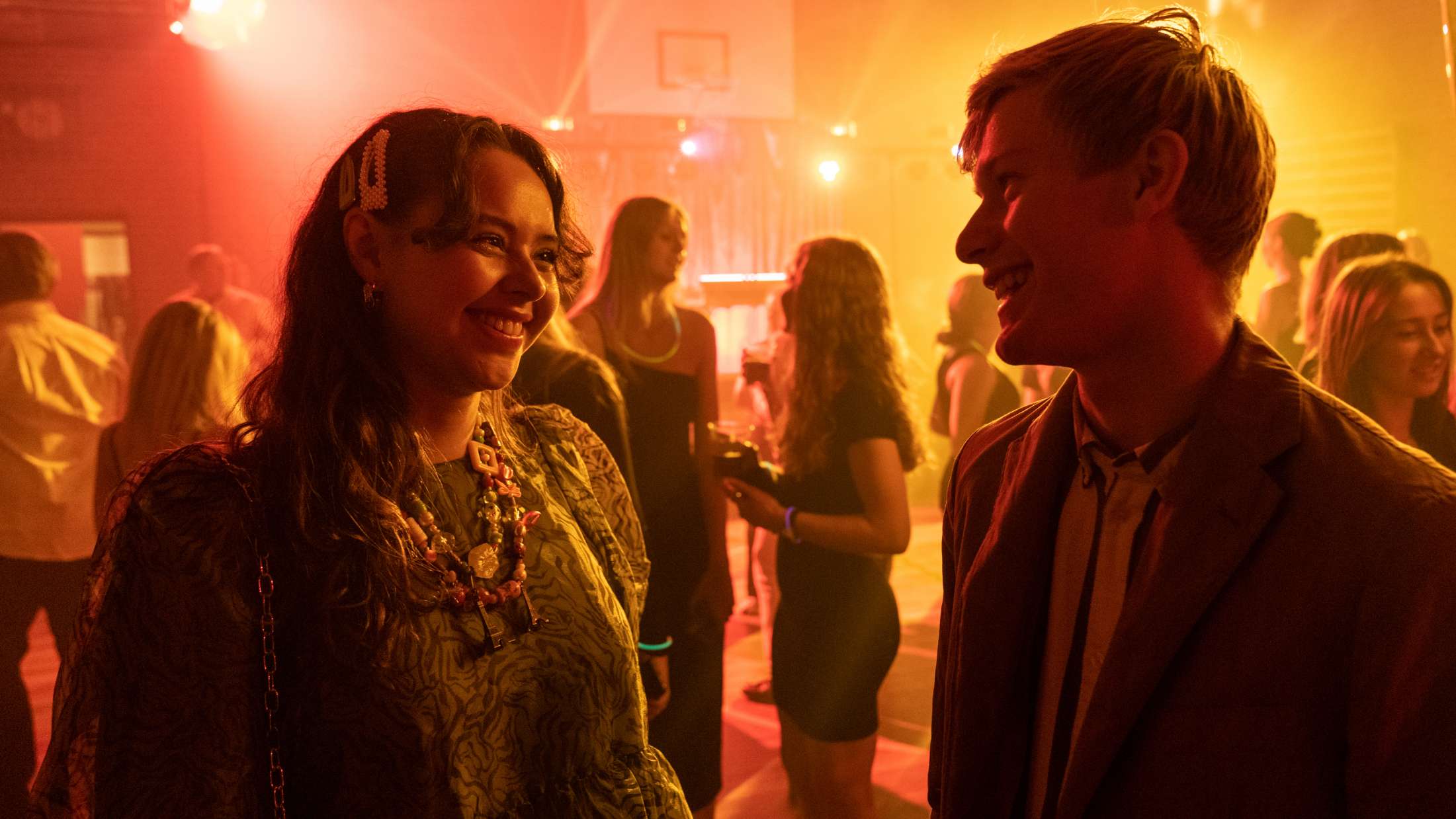 ’Jomfruer fra rummet’ Liderlig dansk ungdomsfilm er forfriskende langt