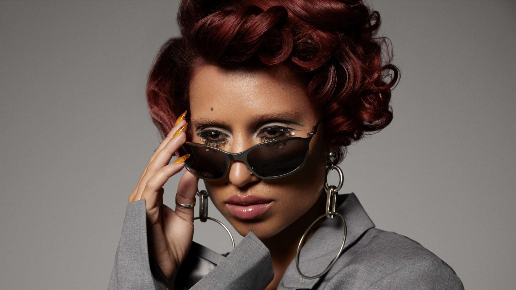 Storhittende Raye annoncerer dansk koncert