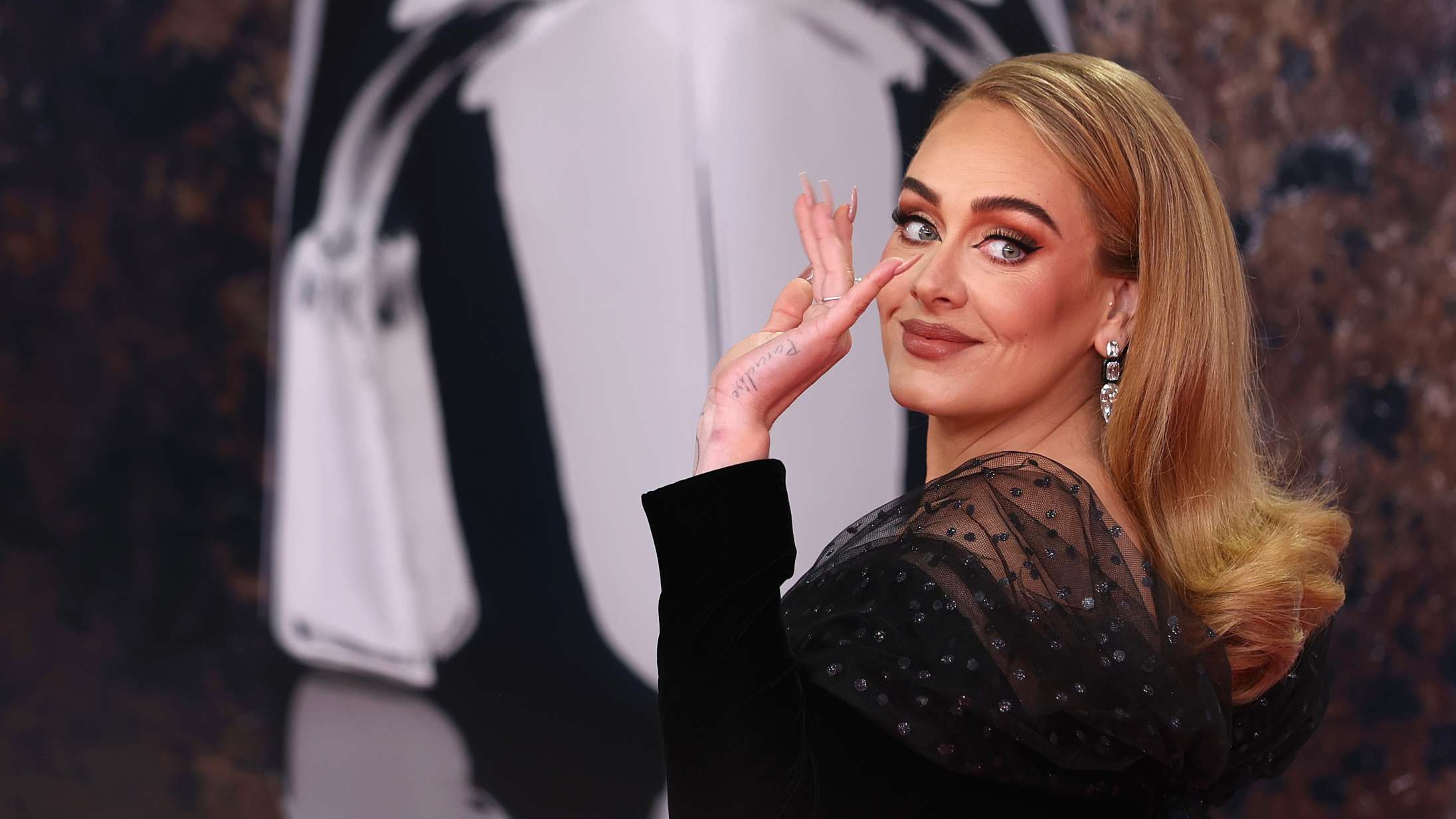 Adele fortæller, at hun vil tage en »stor pause« fra musik