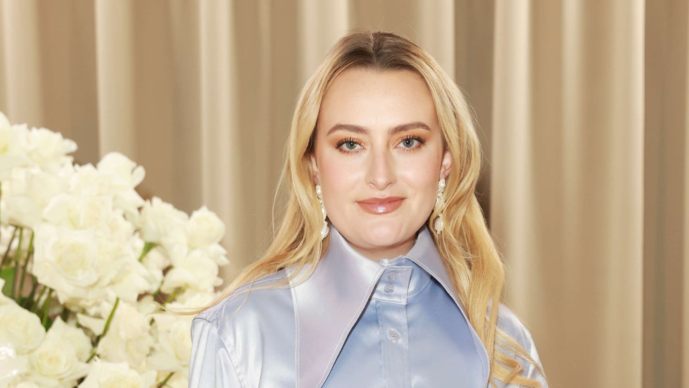 Komisk stjernedater på vej med romcom om kendisforelskelse