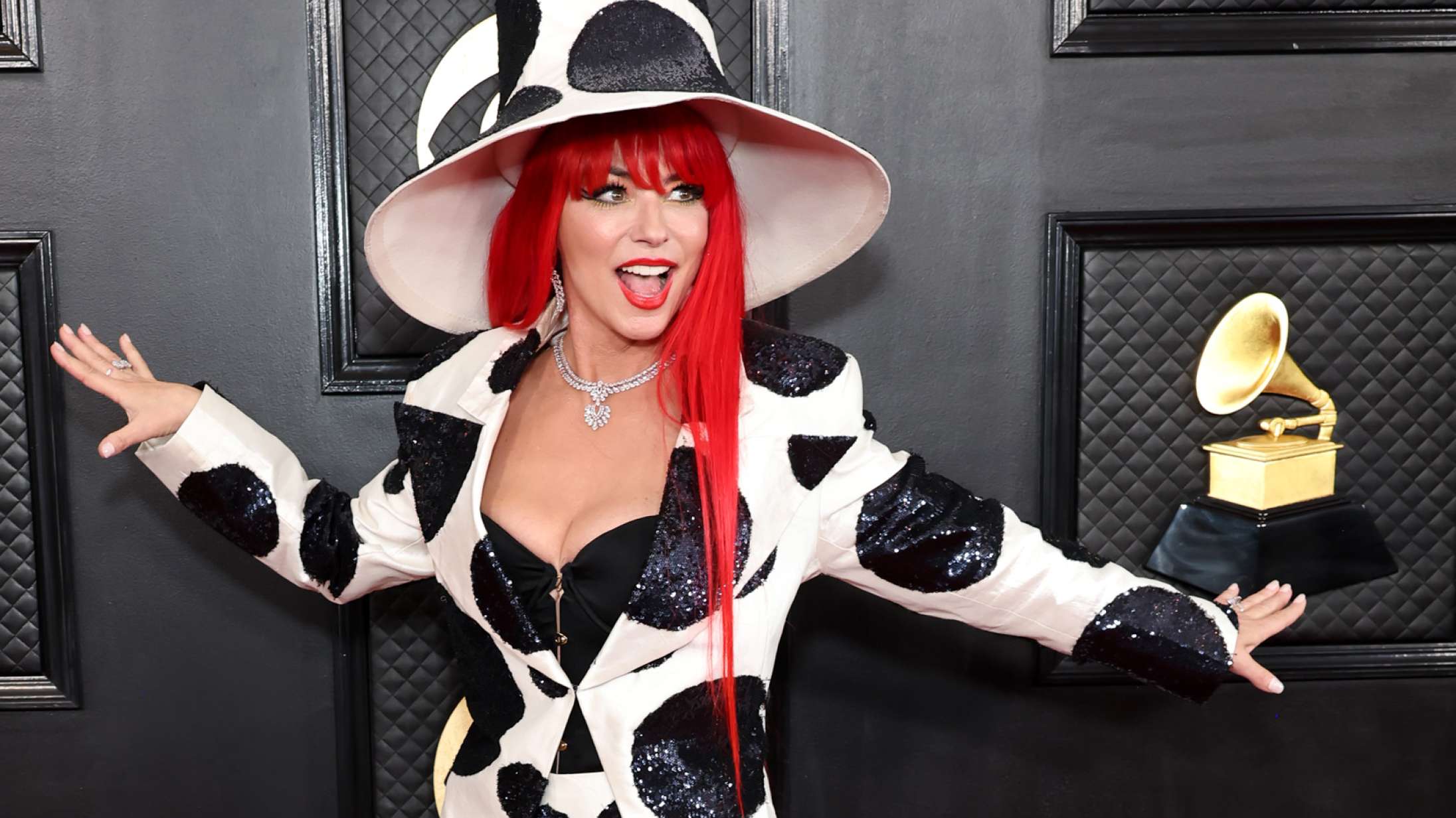 Shania Twain missede Taylor Swifts bryllup – skulle spille til ekskærestens koncert