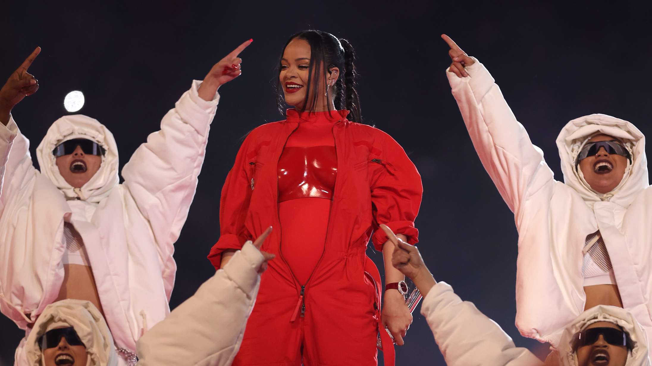 Rihanna nåede at spille hele 12 sange på 14 minutter til Super Bowl