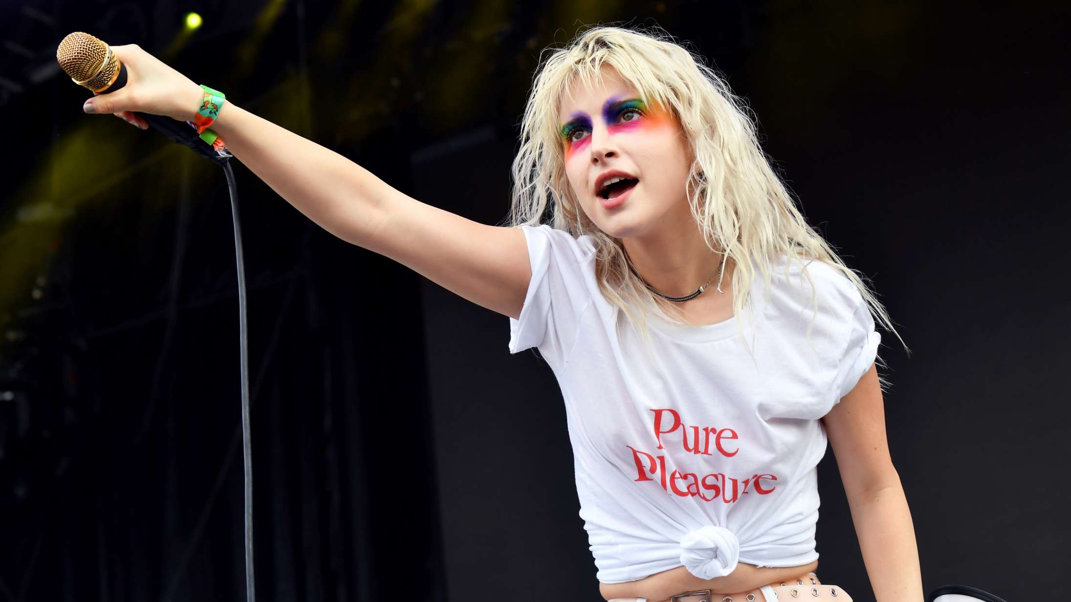 Paramore-forsanger langer ud efter ekstreme popfans: »Det er så lamt«