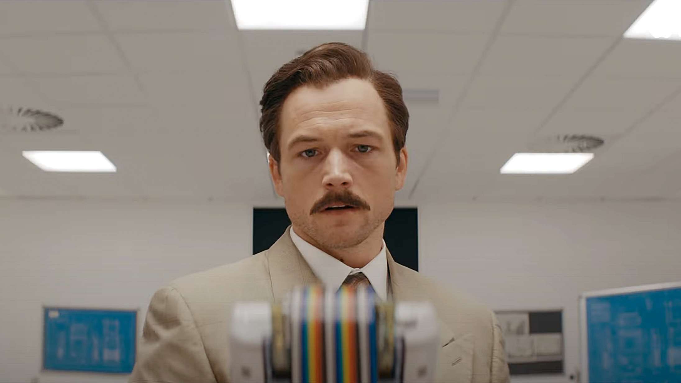 Historien om ‘Tetris’ bliver til en storstilet film – se traileren med Taron Egerton