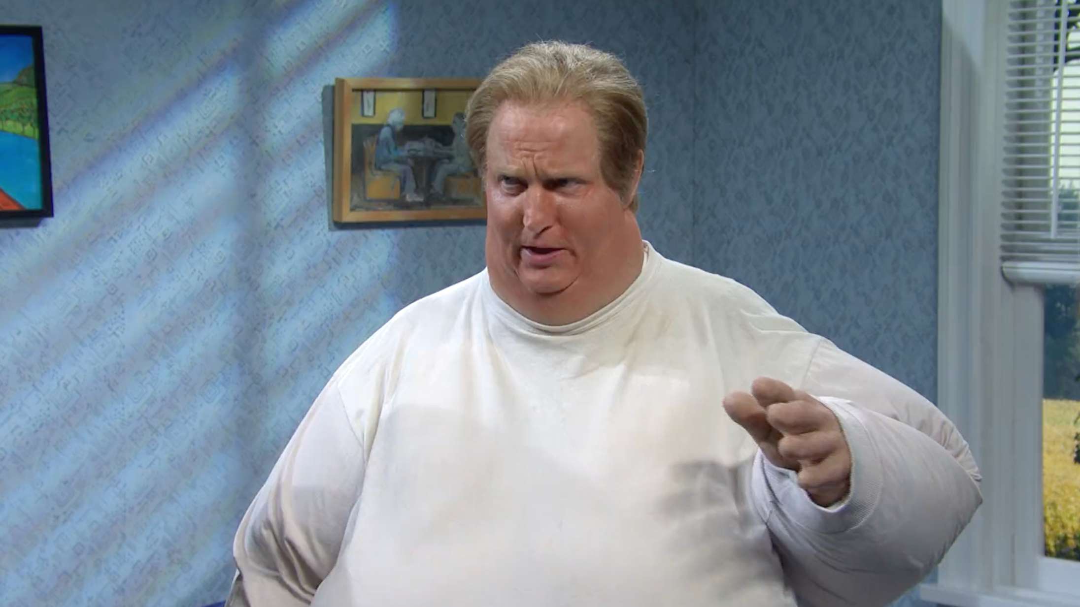 Woody Harrelson i fatsuit tager tykt pis på ’The Whale’ i ‘Saturday Night Live’