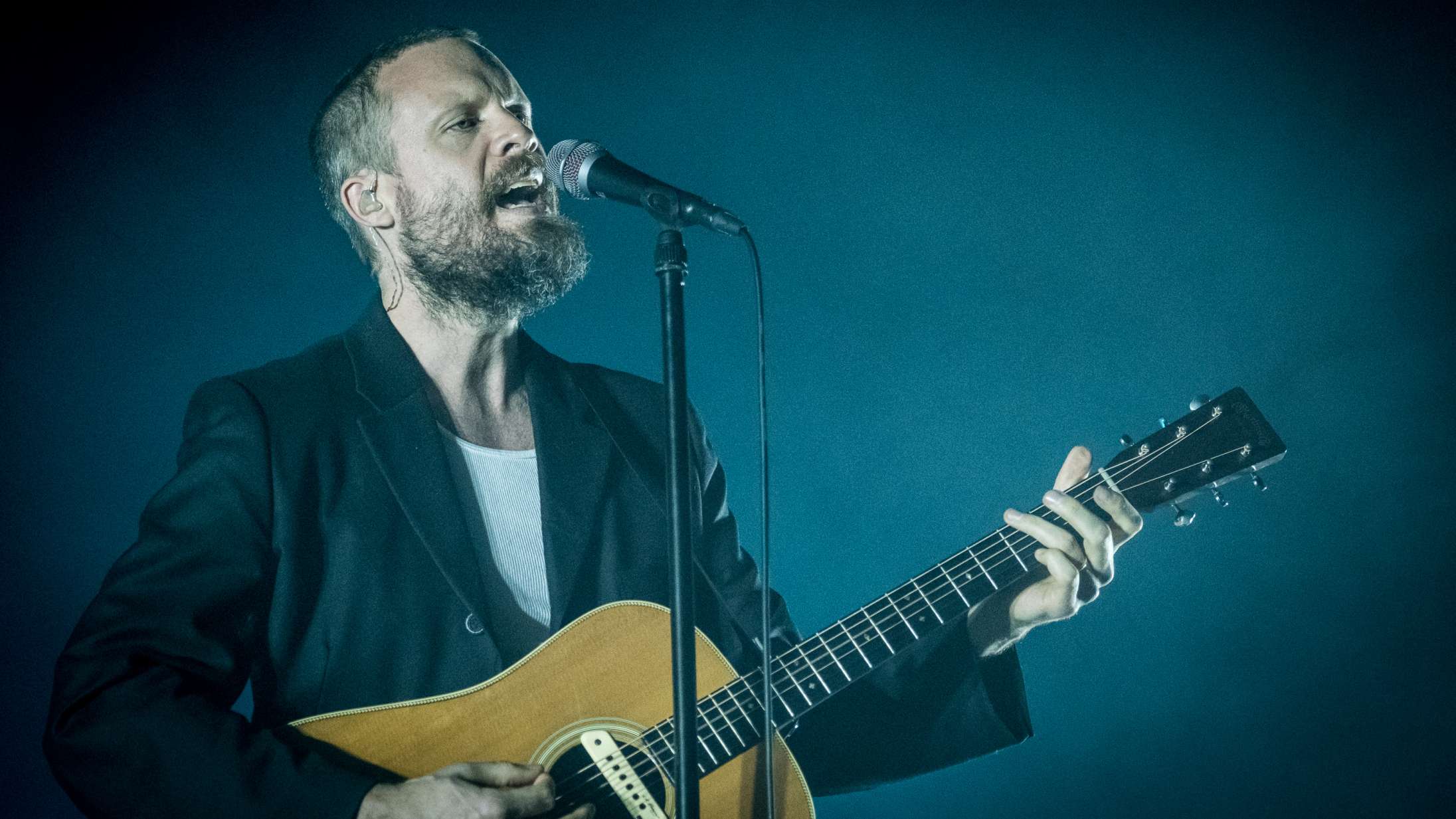 I K.B. Hallen osede Father John Misty af adskillige gange mere daddy-energi, end Alex Vanopslagh nogensinde kunne drømme om