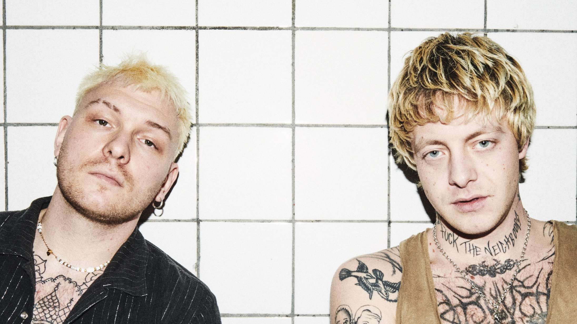 Fabräk ville lave en sang, der føles som en Ferrari – den var Artigeardit heldigvis helt med på