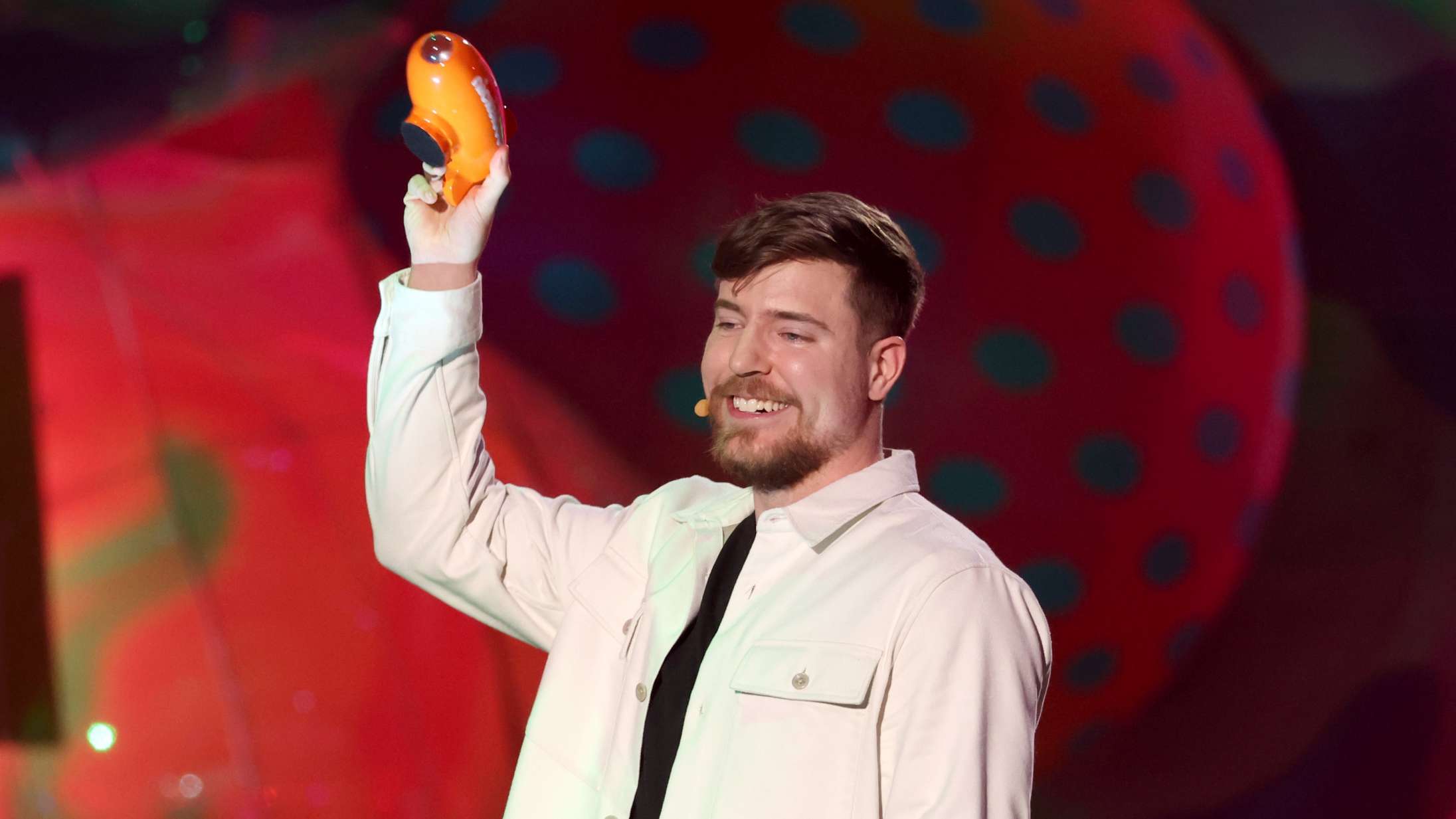 MrBeast kritiseres for at udnytte fans til gratis arbejde