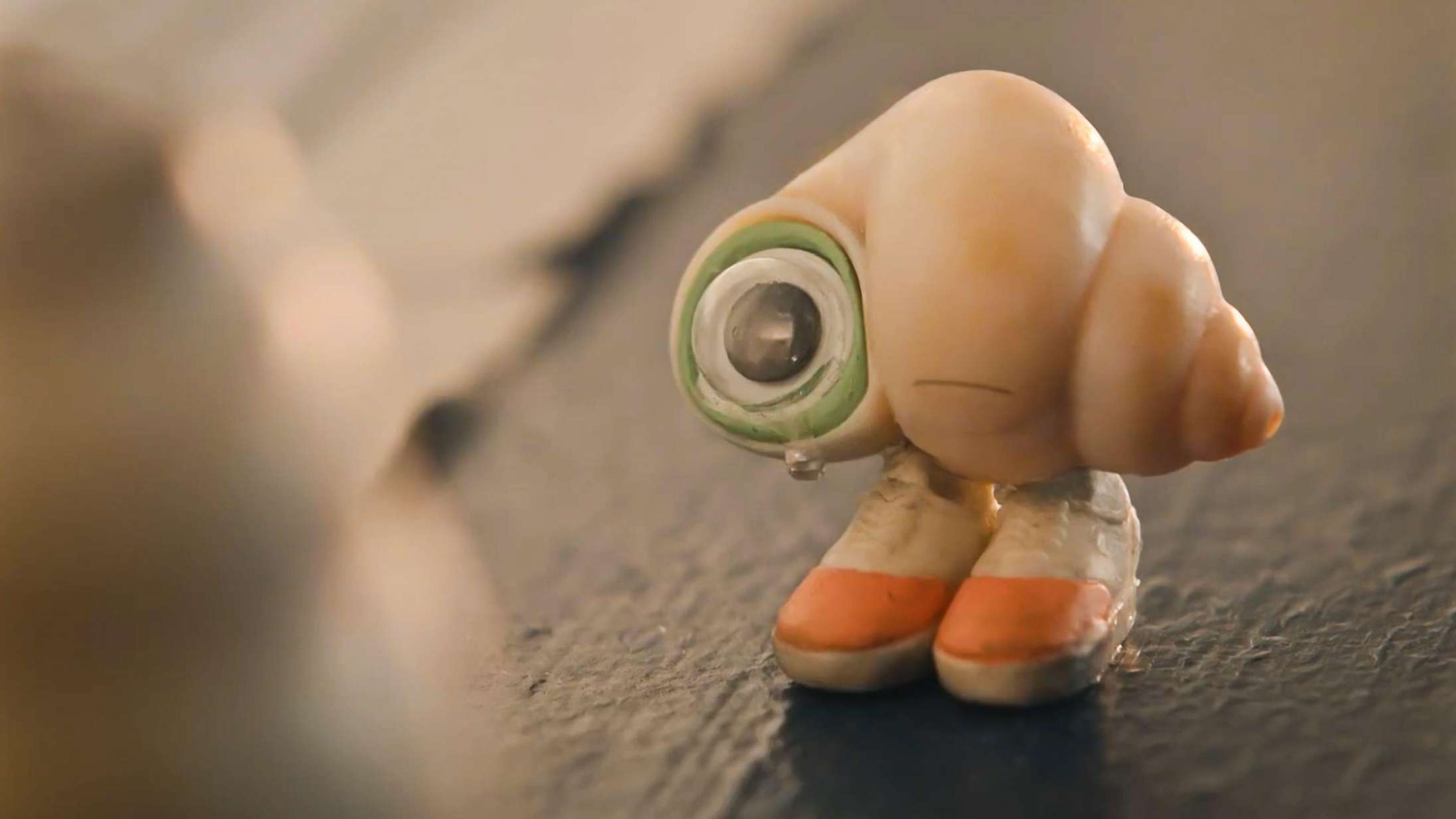 ’Marcel the Shell with Shoes On’: Film over nuttet internetfænomen sætter tårekanaler og smilehuller på overarbejde