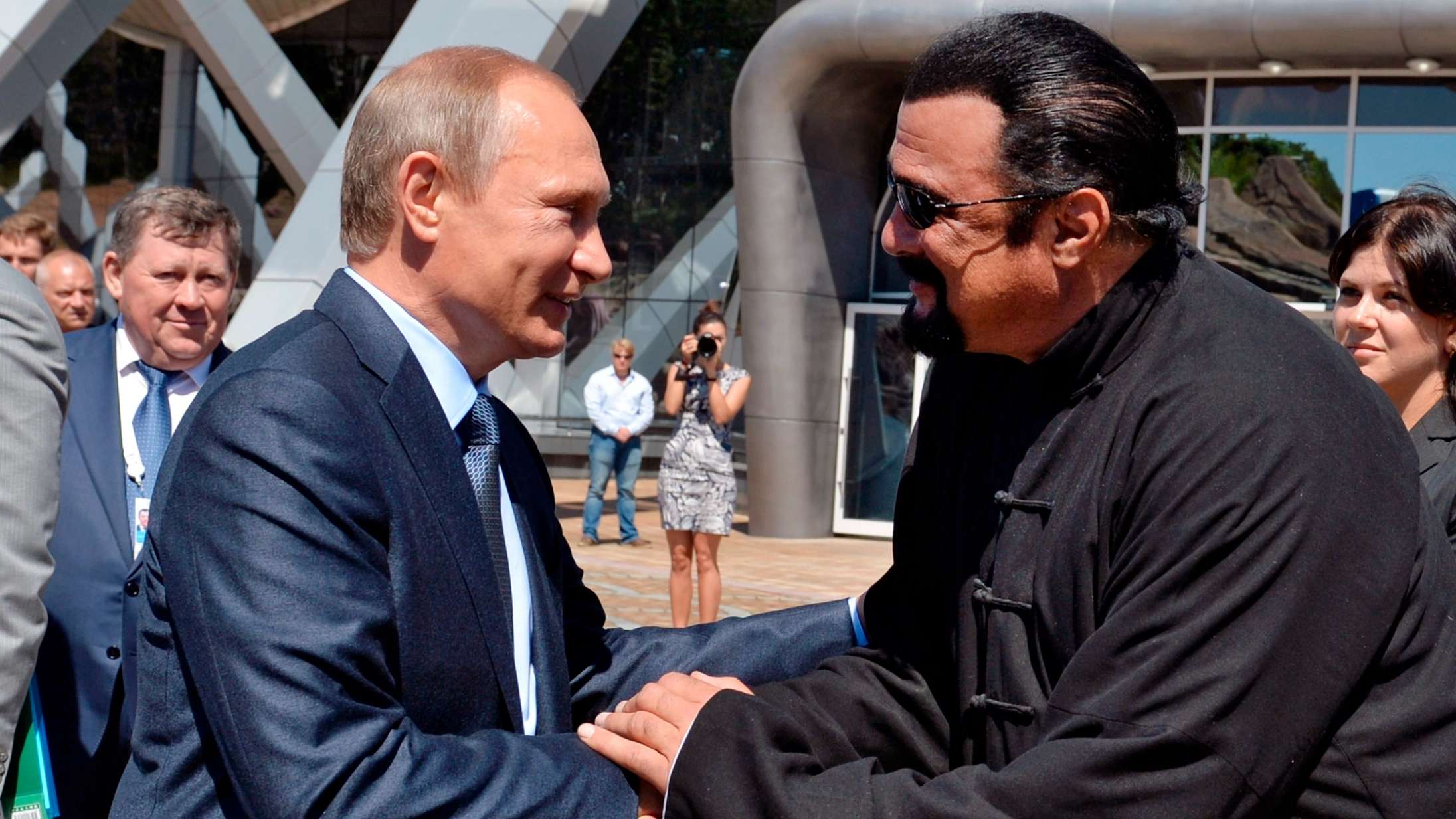 Steven Seagal støtter Putin: »Jeg er en million procent russisk«