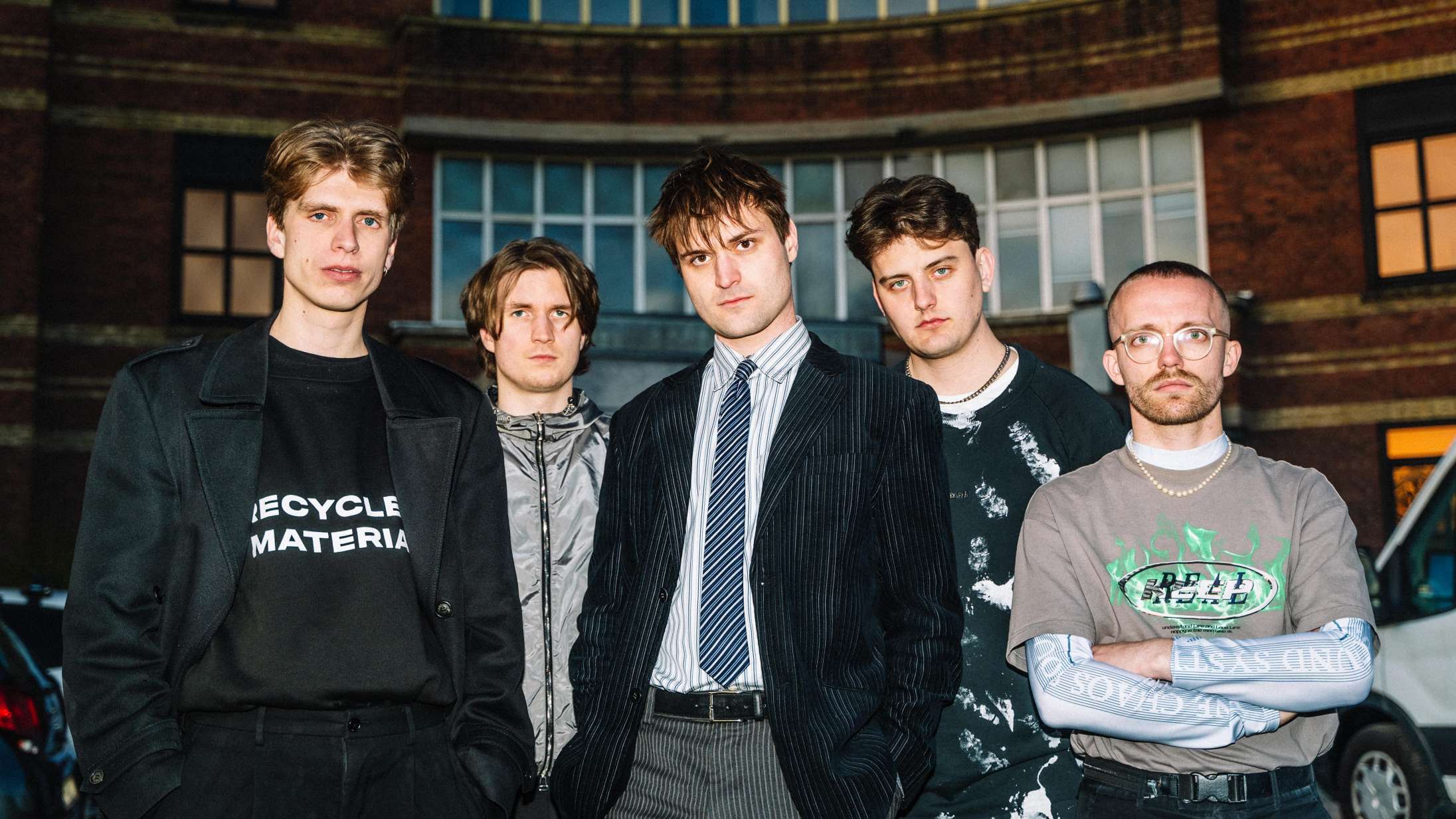 ’Elendig Software’ af Zar Paulo skråler sig direkte ind i den dansksprogede rockhistorie