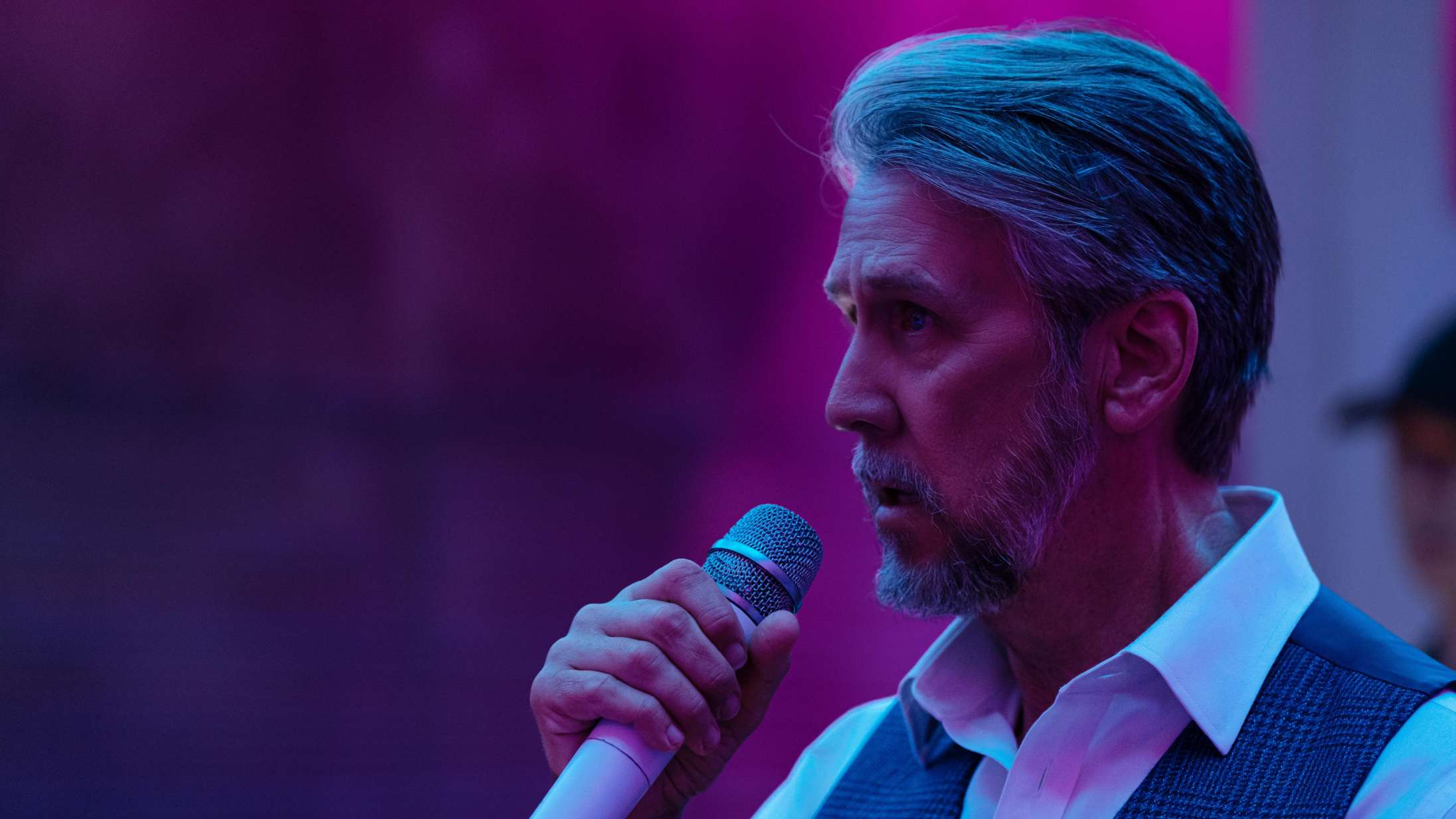 ‘Succession’-skuespiller smadrede sin bil ind i pizzaria efter sammenstød