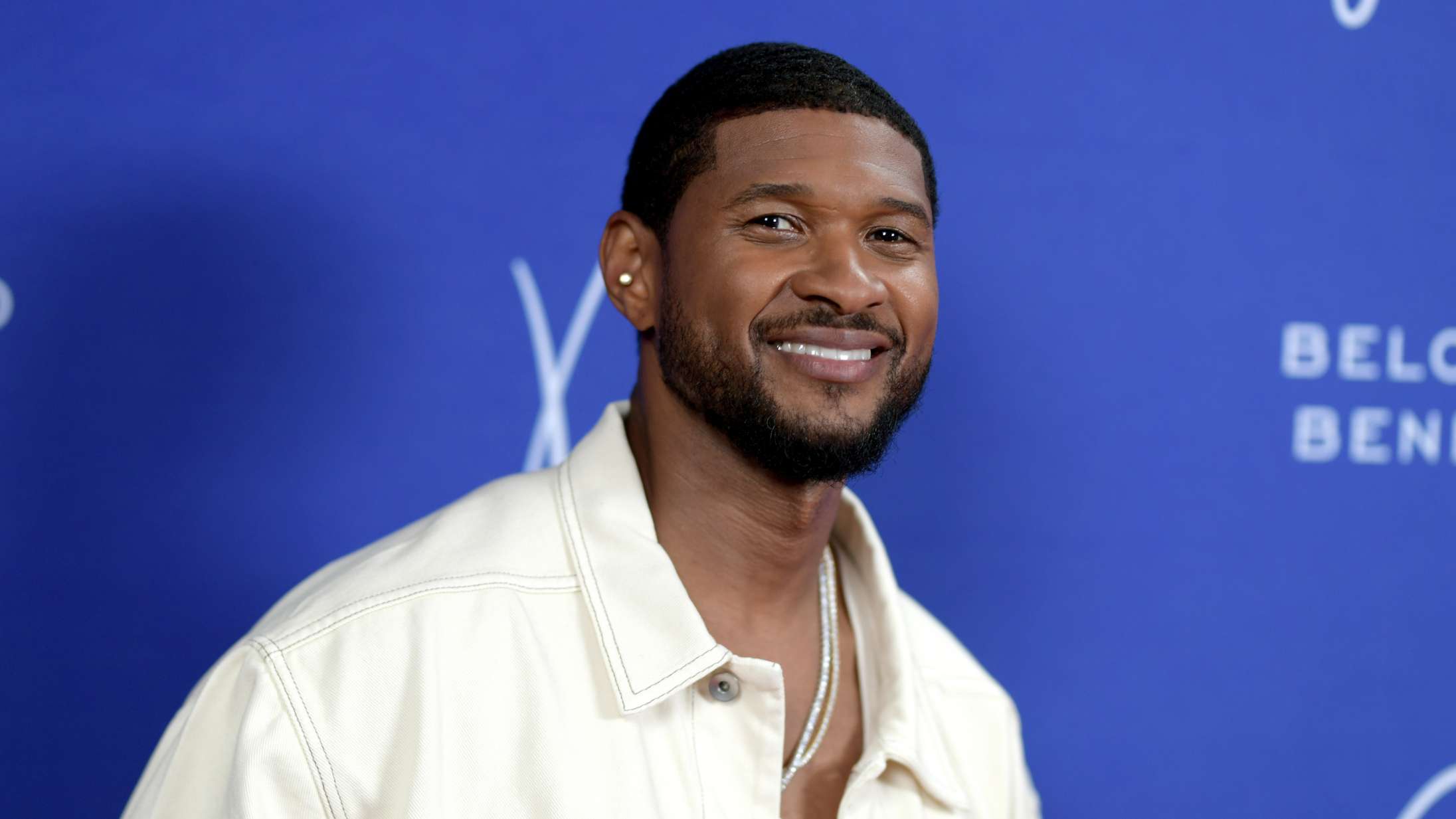 Usher reagerer på beskyldning om, at han bruger en lookalike på scenen: »Man kan ikke klone det her«