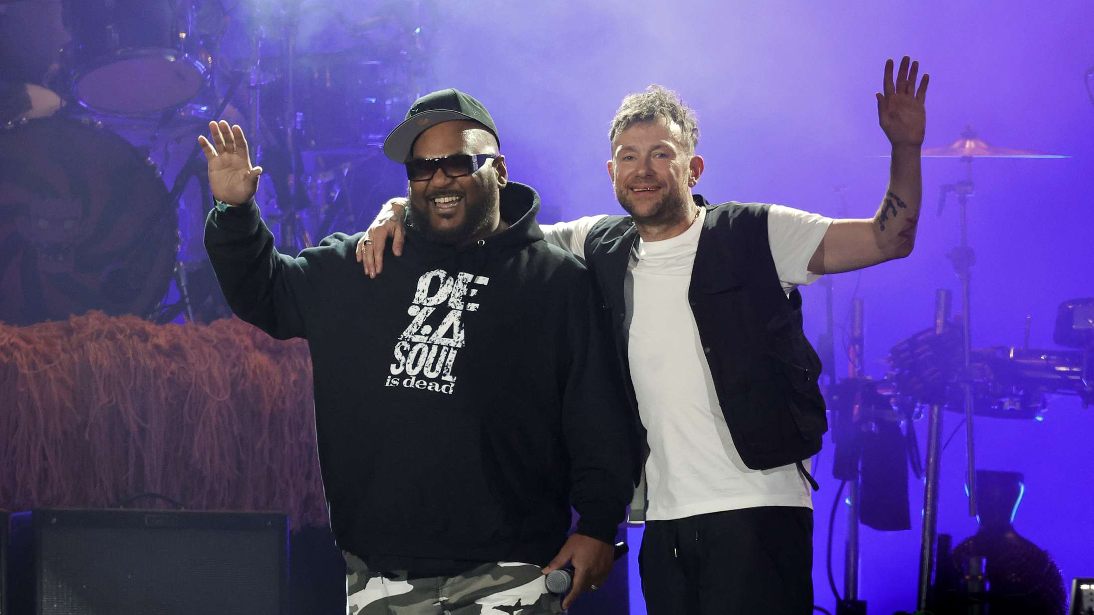 Gorillaz varmer op til Roskilde Festival med stjernespækket show i London
