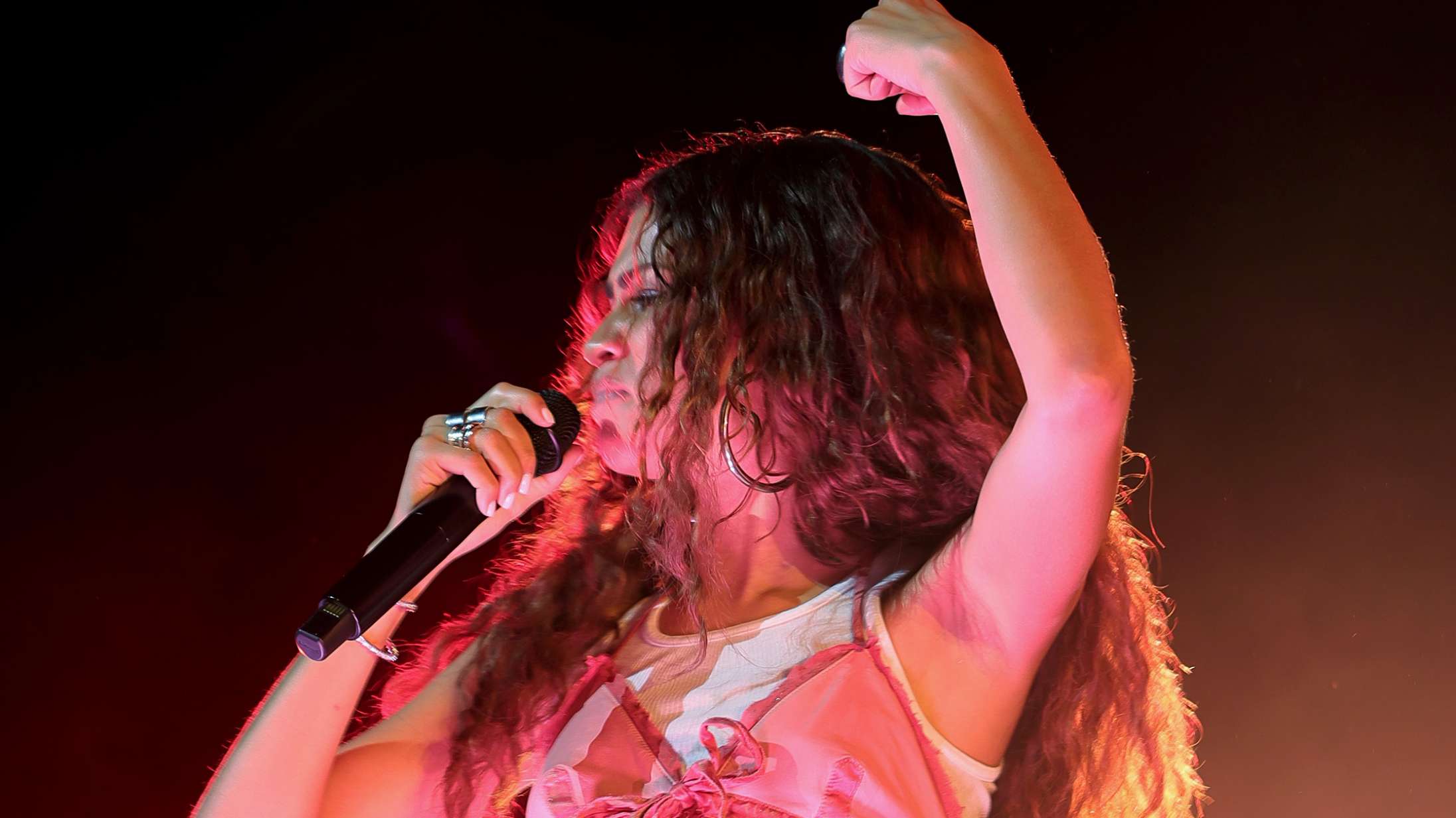 Se Zendaya optræde live for første gang i otte år på Coachella