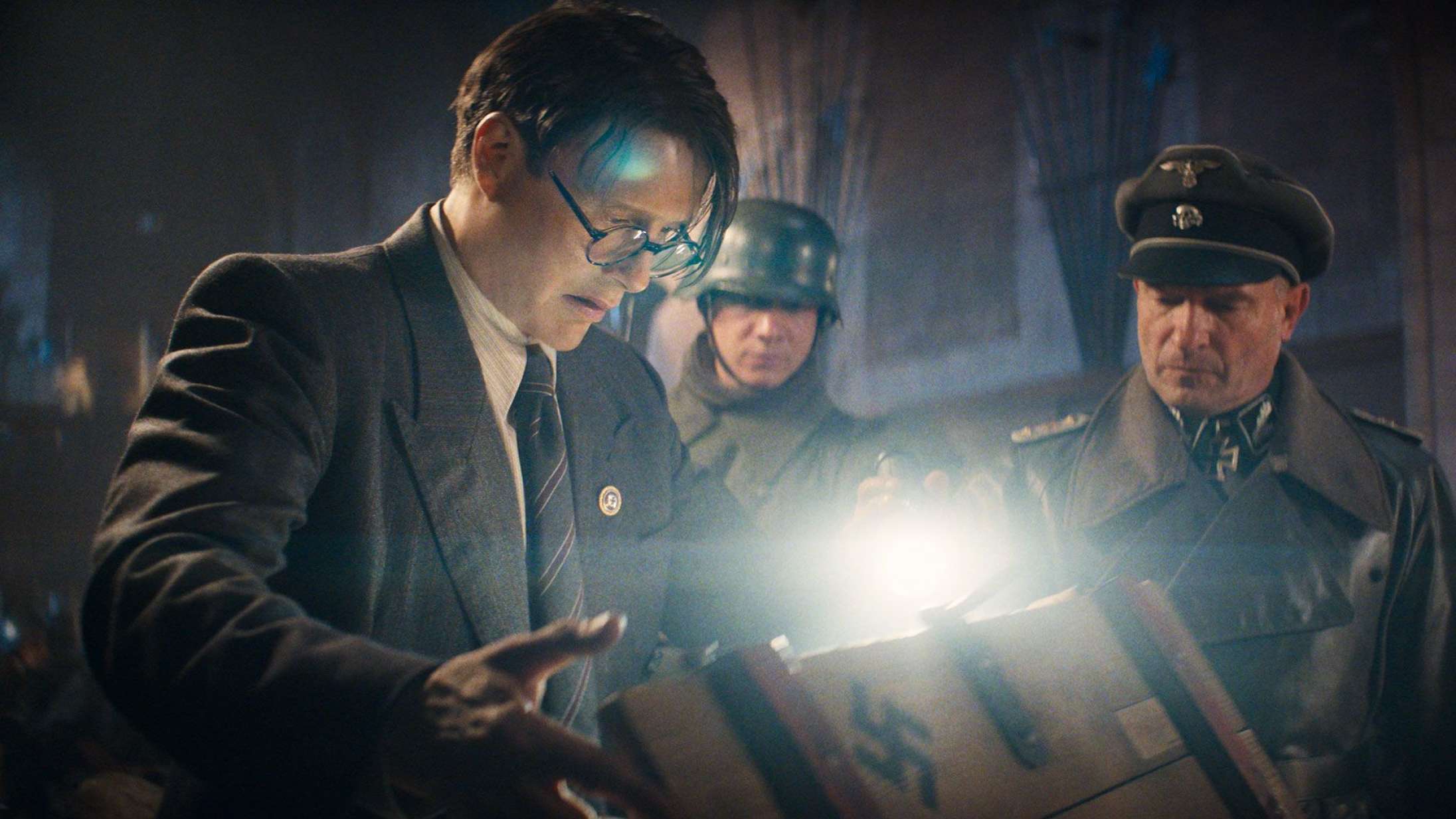 Mads Mikkelsen truer verdensfreden i ny trailer til ‘Indiana Jones and the Dial of Destiny’