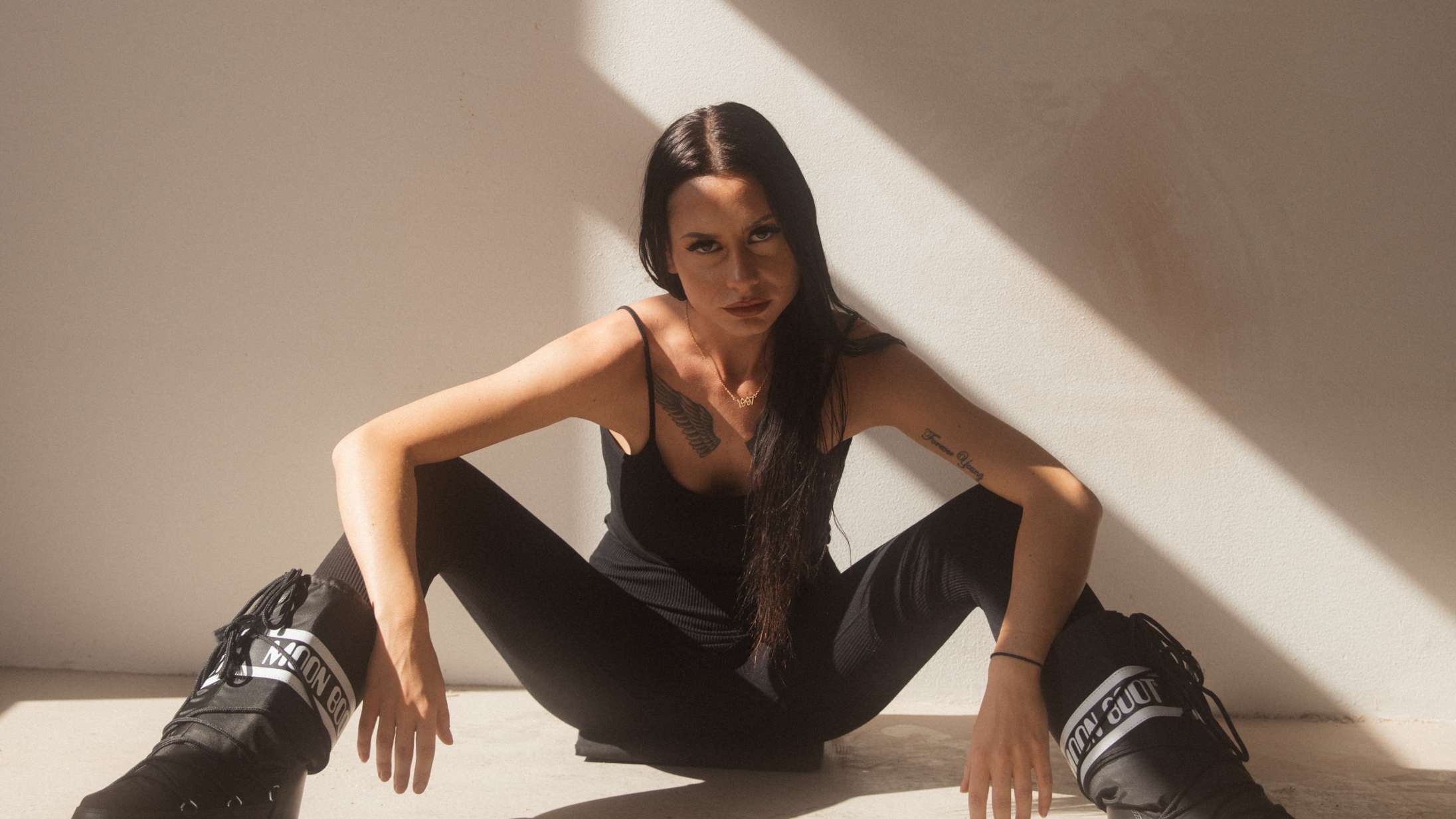 Nu tager Tessa det endelige opgør med internetkrigere og krænkere: »De kan sutte min pik«