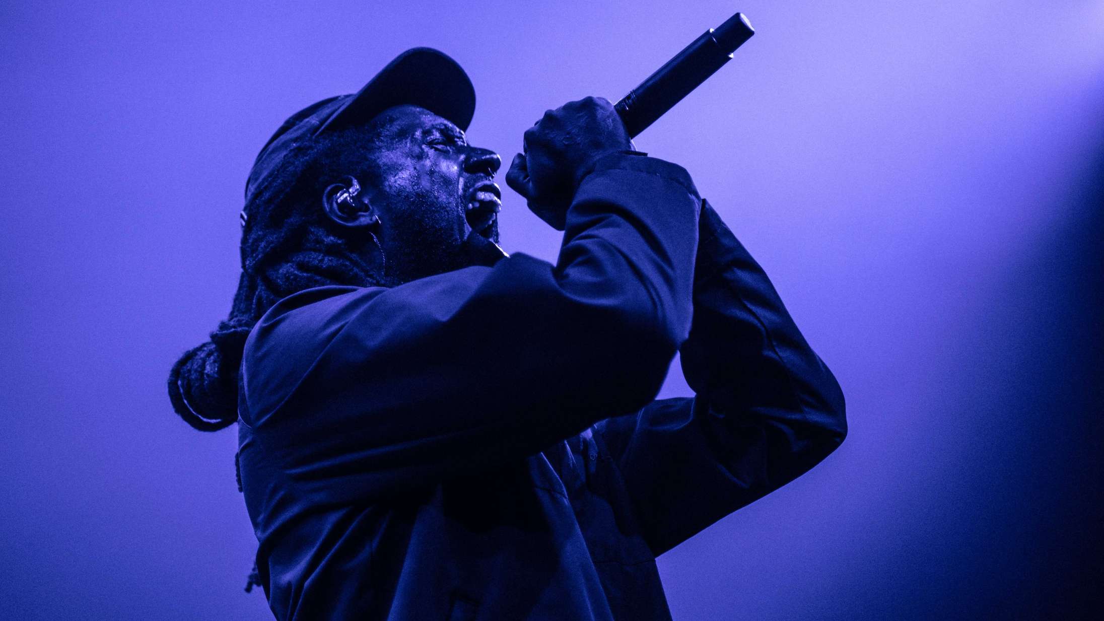 Hvordan kan ét menneske have så meget energi, som Afskum havde på Spot Festival?