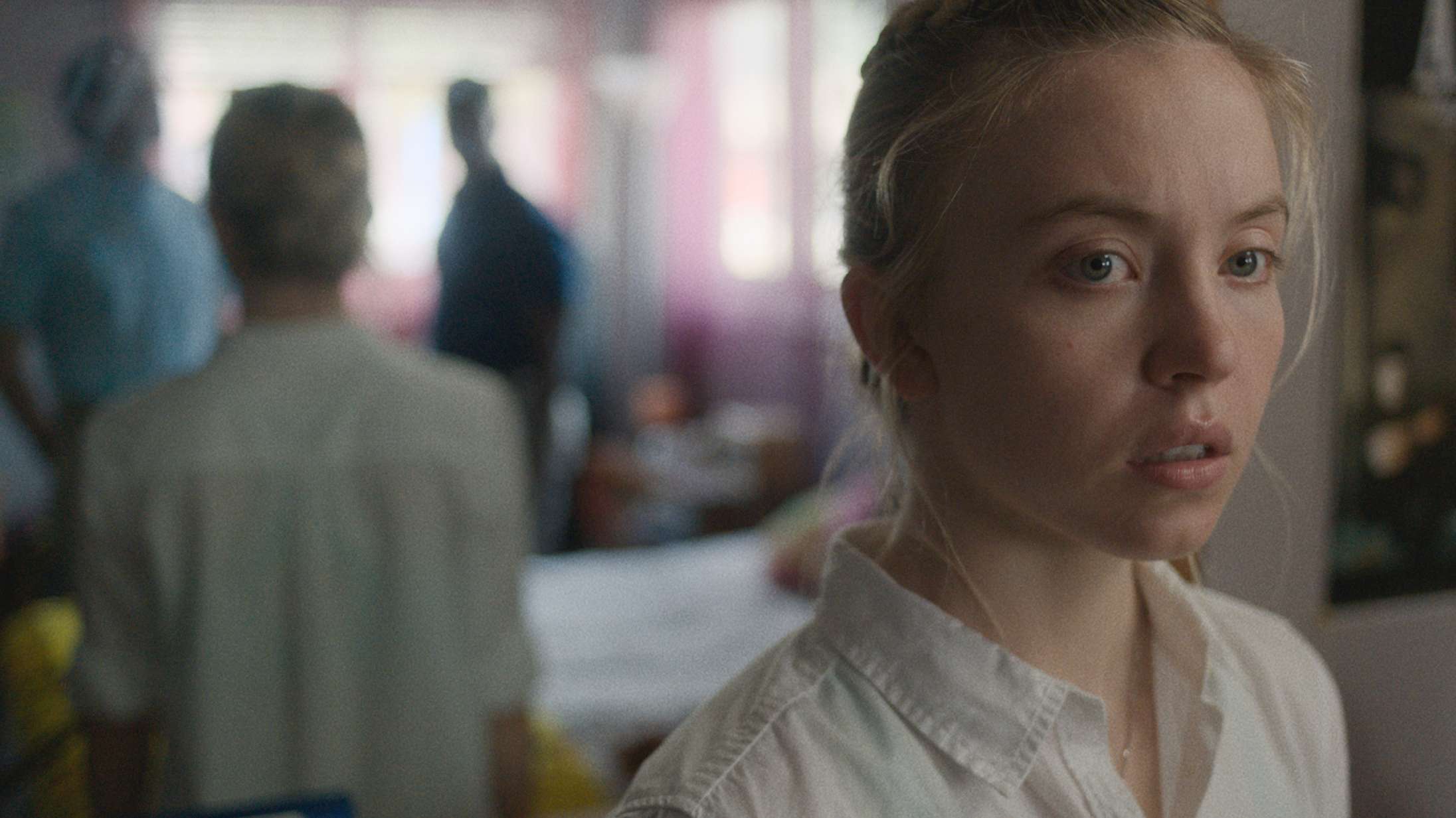 Sydney Sweeney spiller berømt whistleblower i nervepirrende thriller – se traileren