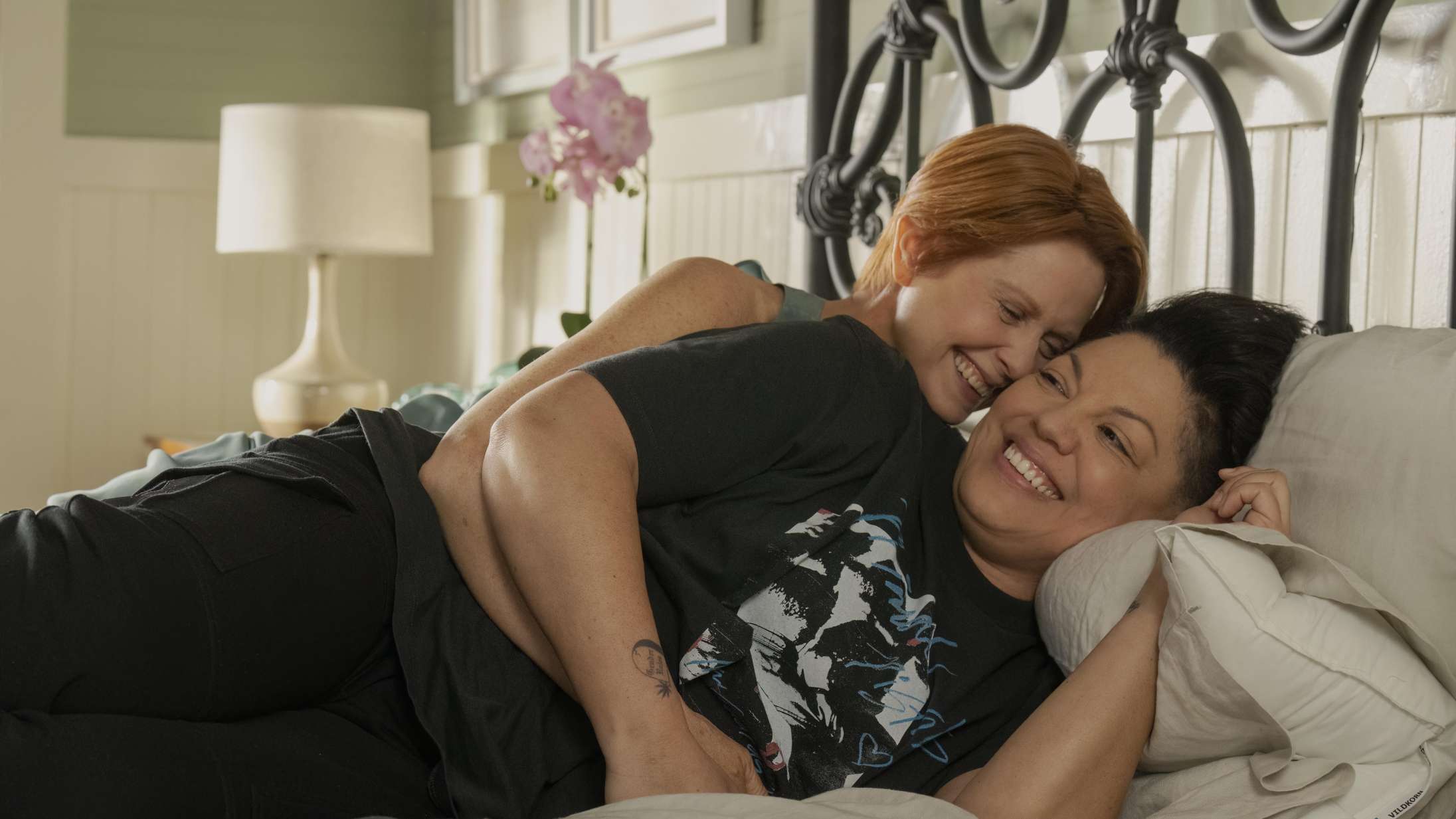 ‘And Just Like That’ sæson 2: Carrie Bradshaw og co. slæber sig mod klimaks, men de knepper da igen