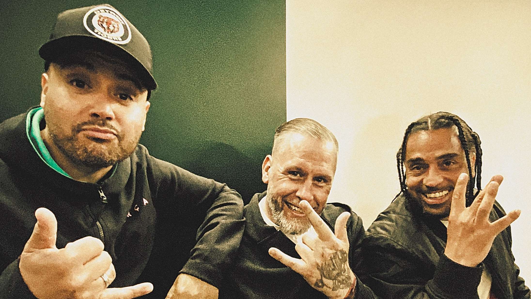 Tre af de største danske rappere fra 00’erne er genforenet på nyt track – se videoen til ‘Hvassådair’ af L.O.C., Uso og Marwan